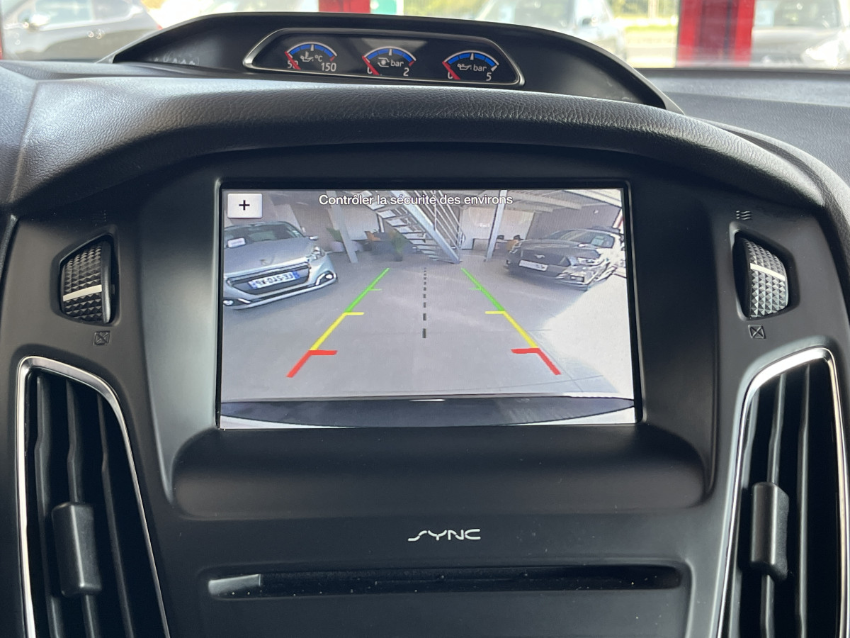 FORD FOCUS RS 2,3 350 AWD  GPS  CAMERA  HIFI SONY RECARO REGULATEUR LIMITEUR KEYLESS  FEUX BI-XENON JANTES FORGÉE  EXCELLENT ETAT