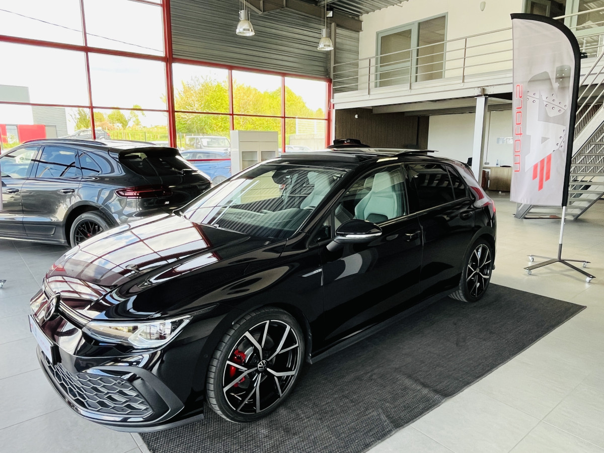 VOLKSWAGEN GOLF 8 GTD 2,0 TDI 200 DSG7 TOIT PANORAMIQUE GPS CAMERA  ATTELAGE HIFI HARMAN/KARDON IQ-DRIVE  REGULATEUR ADAPTATIF  LIMITEUR FULL LED APPLE CARPLAY KEYLESS DRIVE SELECT  EXCELLENT ETAT