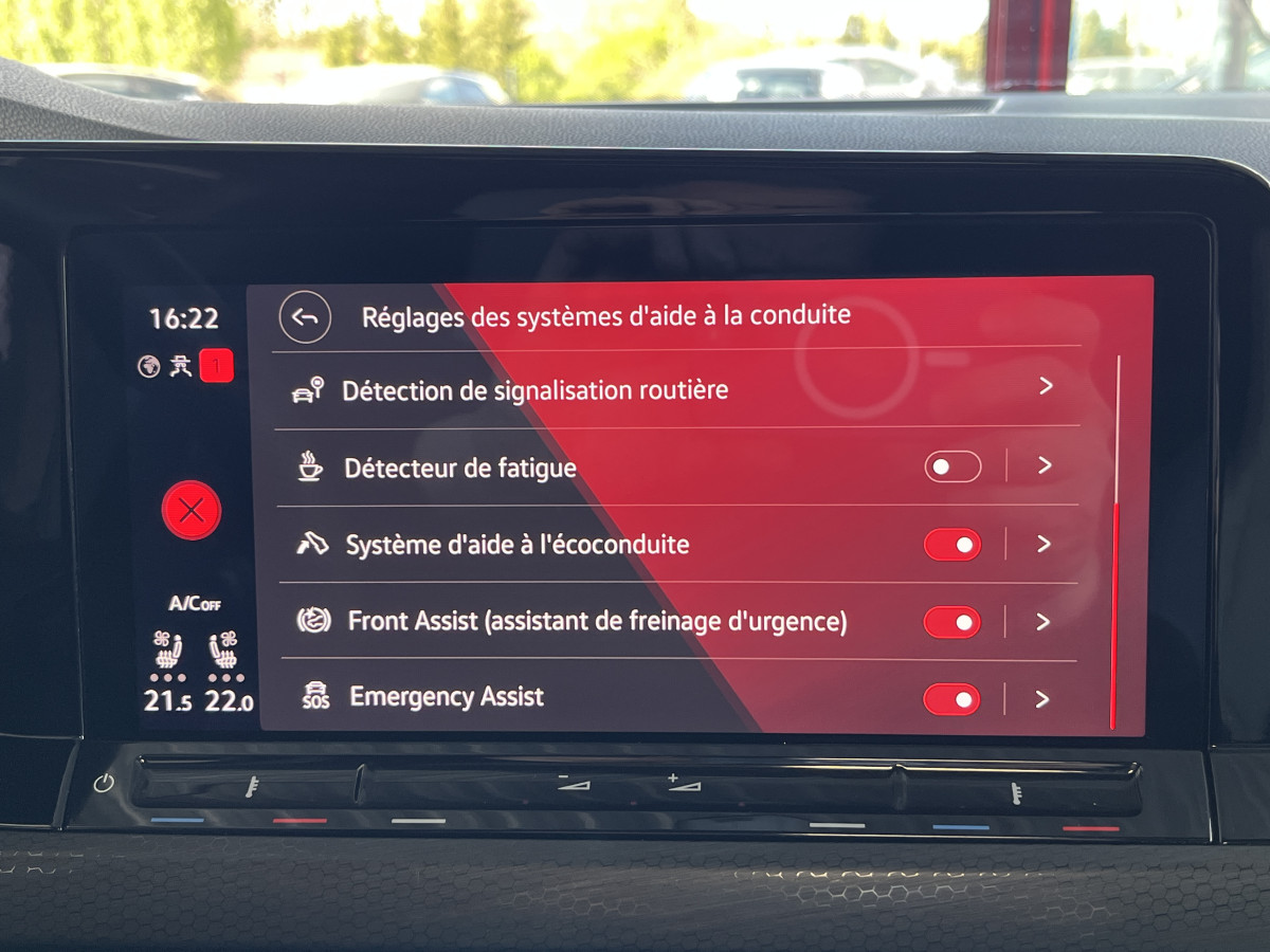 VOLKSWAGEN GOLF 8 GTD 2,0 TDI 200 DSG7 TOIT PANORAMIQUE GPS CAMERA  ATTELAGE HIFI HARMAN/KARDON IQ-DRIVE  REGULATEUR ADAPTATIF  LIMITEUR FULL LED APPLE CARPLAY KEYLESS DRIVE SELECT  EXCELLENT ETAT