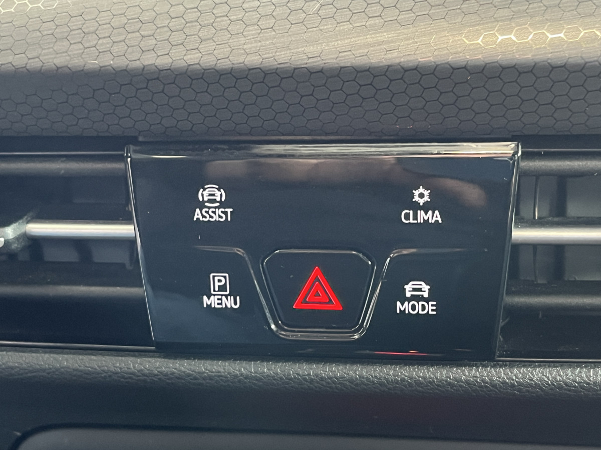 VOLKSWAGEN GOLF 8 GTD 2,0 TDI 200 DSG7 TOIT PANORAMIQUE GPS CAMERA  ATTELAGE HIFI HARMAN/KARDON IQ-DRIVE  REGULATEUR ADAPTATIF  LIMITEUR FULL LED APPLE CARPLAY KEYLESS DRIVE SELECT  EXCELLENT ETAT