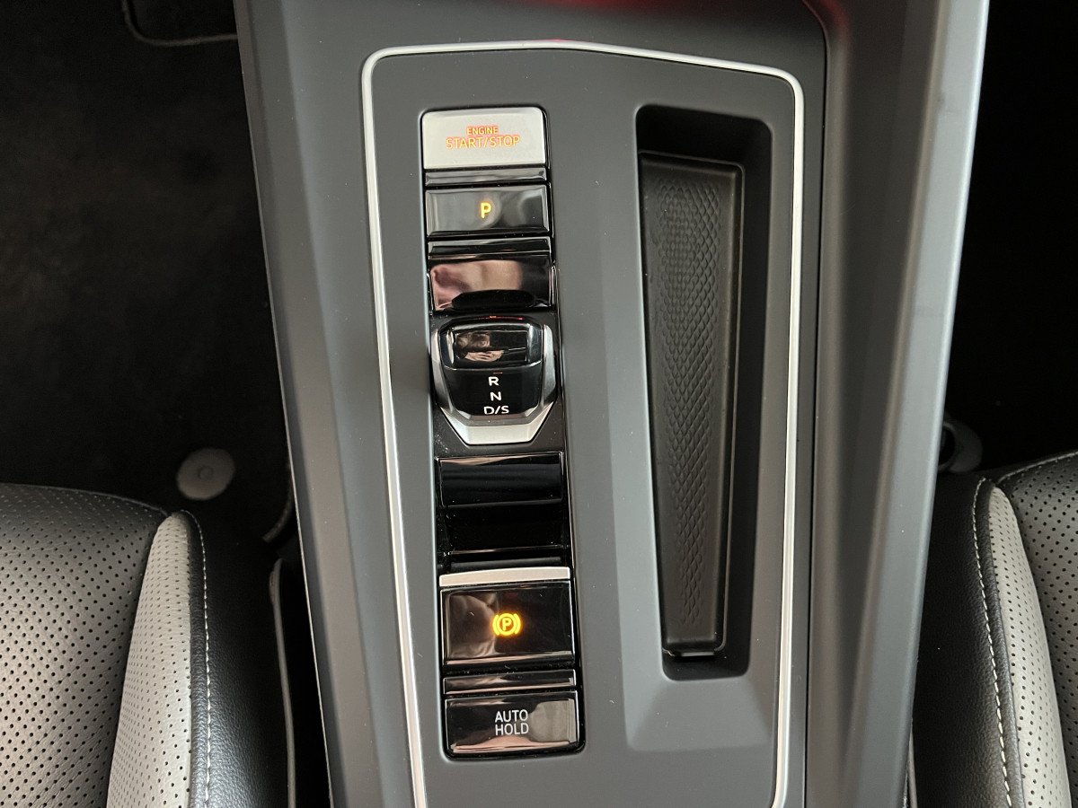 VOLKSWAGEN GOLF 8 GTD 2,0 TDI 200 DSG7 TOIT PANORAMIQUE GPS CAMERA  ATTELAGE HIFI HARMAN/KARDON IQ-DRIVE  REGULATEUR ADAPTATIF  LIMITEUR FULL LED APPLE CARPLAY KEYLESS DRIVE SELECT  EXCELLENT ETAT