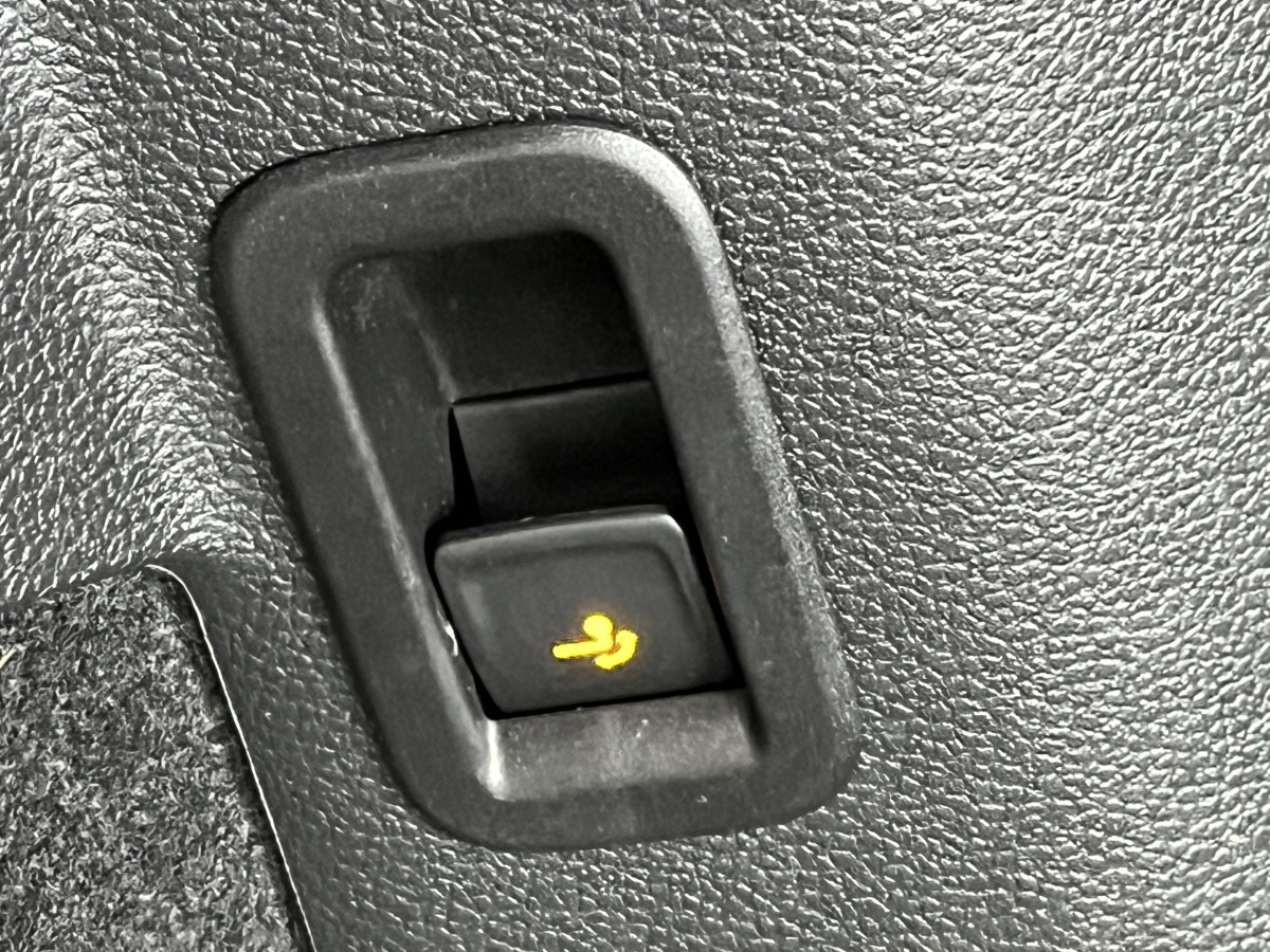 VOLKSWAGEN GOLF 8 GTD 2,0 TDI 200 DSG7 TOIT PANORAMIQUE GPS CAMERA  ATTELAGE HIFI HARMAN/KARDON IQ-DRIVE  REGULATEUR ADAPTATIF  LIMITEUR FULL LED APPLE CARPLAY KEYLESS DRIVE SELECT  EXCELLENT ETAT