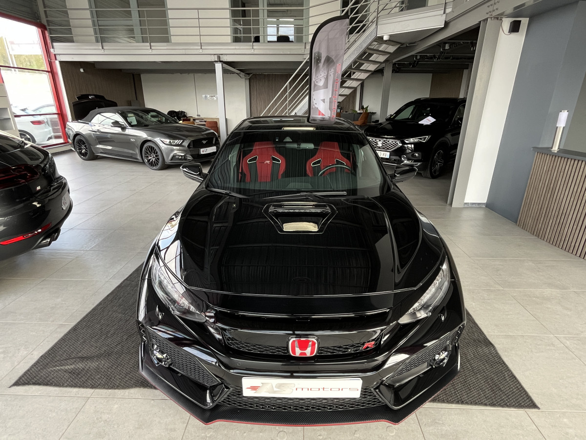 HONDA CIVIC 2,0 I-VTEC 320  TYPE R GT  NUMEROTÉ R-05963 DIFFERENTIEL A GLISSEMENT  REGULATEUR LIMITEUR FULL LED KEYLESS  JANTES 19 SIEGES RECARO  ECHAPPEMENT REMUS  EXCELLENT ETAT