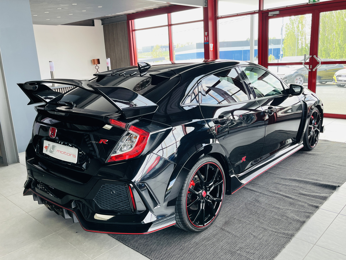 HONDA CIVIC 2,0 I-VTEC 320  TYPE R GT  NUMEROTÉ R-05963 DIFFERENTIEL A GLISSEMENT  REGULATEUR LIMITEUR FULL LED KEYLESS  JANTES 19 SIEGES RECARO  ECHAPPEMENT REMUS  EXCELLENT ETAT