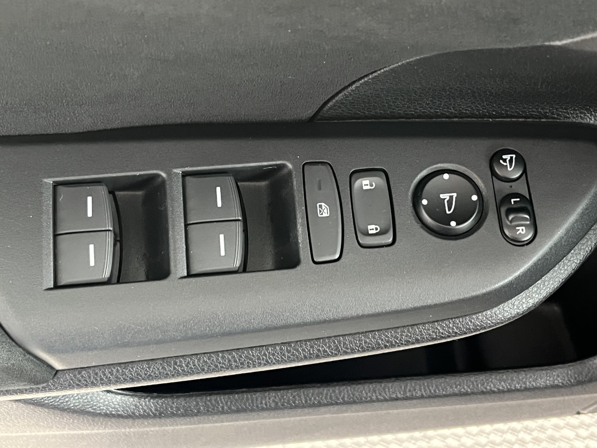 HONDA CIVIC 2,0 I-VTEC 320  TYPE R GT  NUMEROTÉ R-05963 DIFFERENTIEL A GLISSEMENT  REGULATEUR LIMITEUR FULL LED KEYLESS  JANTES 19 SIEGES RECARO  ECHAPPEMENT REMUS  EXCELLENT ETAT