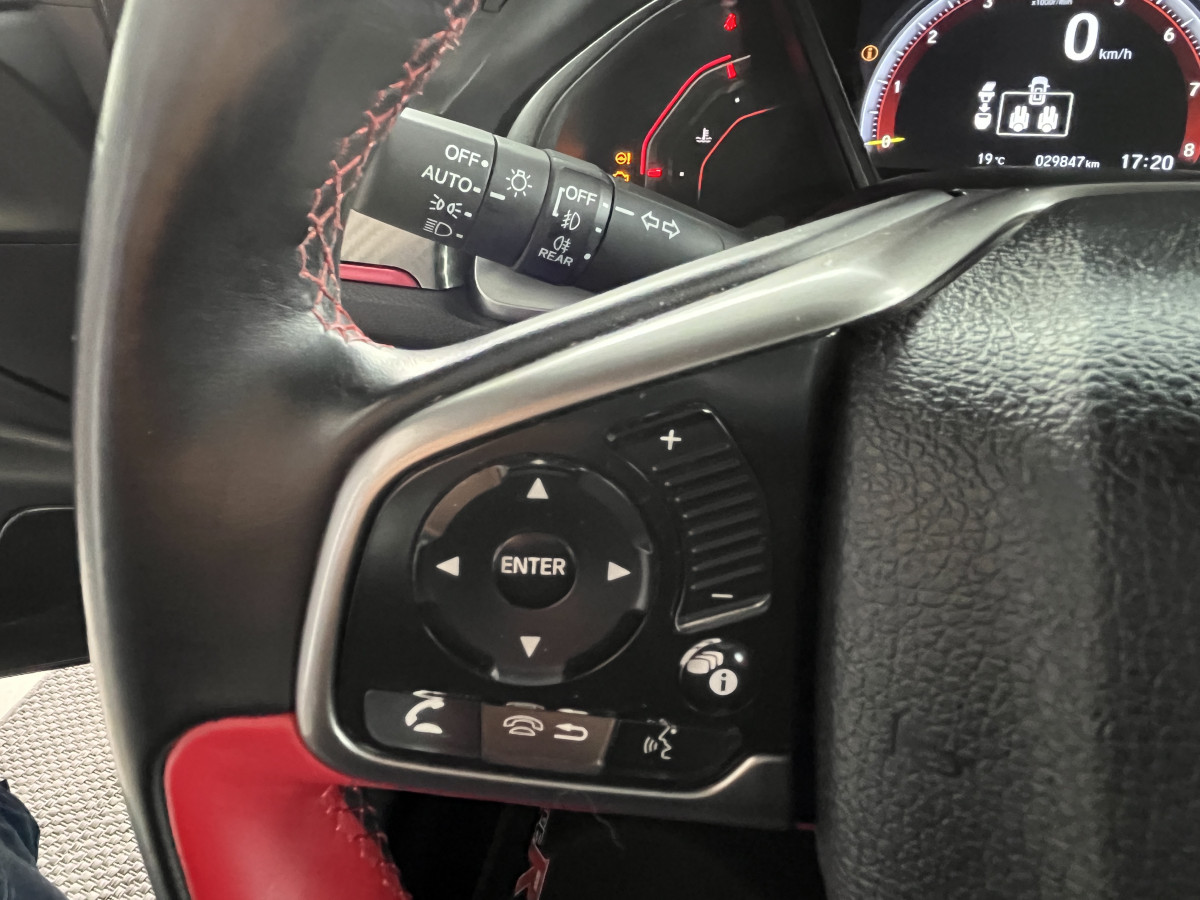 HONDA CIVIC 2,0 I-VTEC 320  TYPE R GT  NUMEROTÉ R-05963 DIFFERENTIEL A GLISSEMENT  REGULATEUR LIMITEUR FULL LED KEYLESS  JANTES 19 SIEGES RECARO  ECHAPPEMENT REMUS  EXCELLENT ETAT