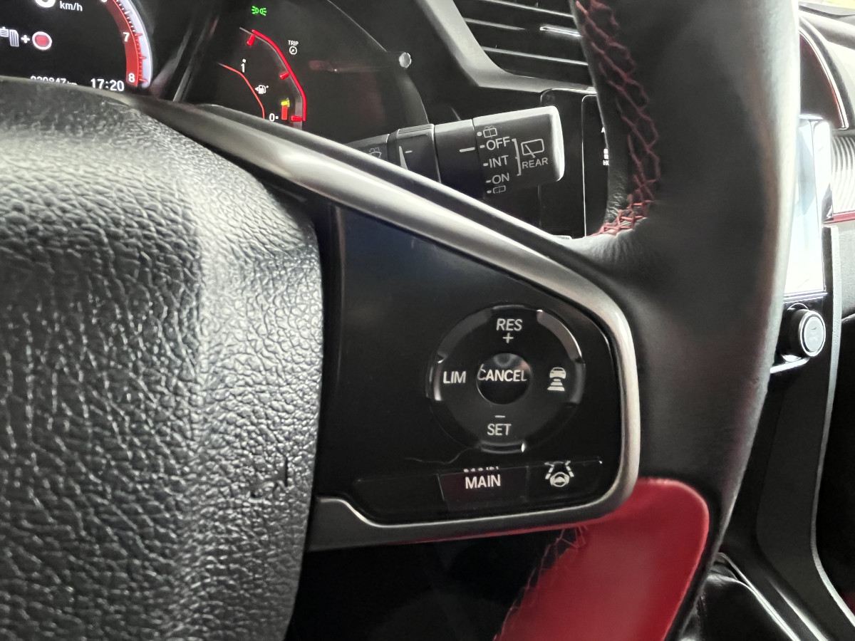 HONDA CIVIC 2,0 I-VTEC 320  TYPE R GT  NUMEROTÉ R-05963 DIFFERENTIEL A GLISSEMENT  REGULATEUR LIMITEUR FULL LED KEYLESS  JANTES 19 SIEGES RECARO  ECHAPPEMENT REMUS  EXCELLENT ETAT