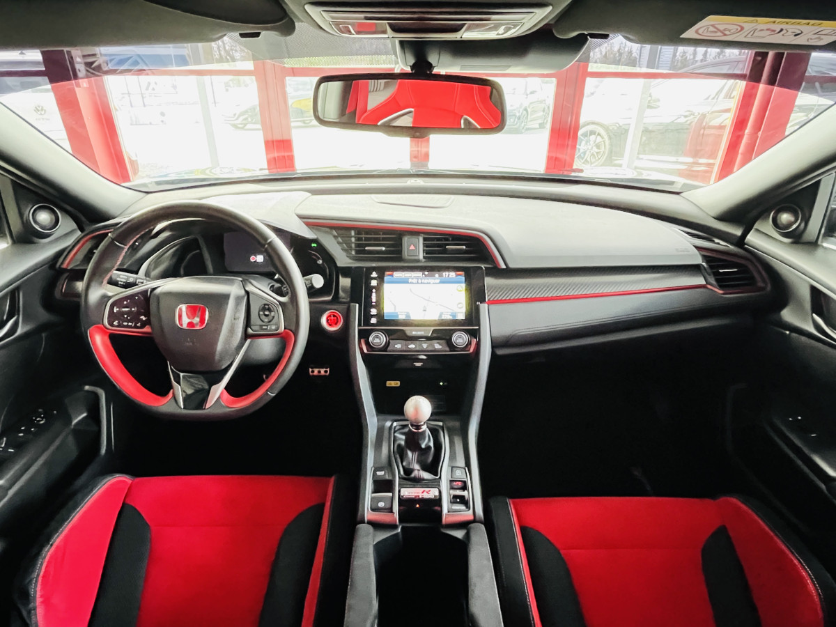 HONDA CIVIC 2,0 I-VTEC 320  TYPE R GT  NUMEROTÉ R-05963 DIFFERENTIEL A GLISSEMENT  REGULATEUR LIMITEUR FULL LED KEYLESS  JANTES 19 SIEGES RECARO  ECHAPPEMENT REMUS  EXCELLENT ETAT
