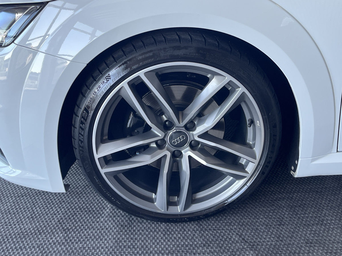 AUDI TT 2,0 TFSI 230 S-LINE  QUATTRO S-TRONIC 6 GPS  KEYLESS DRIVE SELECT REGULATEUR LIMITEUR  HIFI B&O SIEGES RS FEUX FULL LED JANTES 19 RS EXCELLENT ETAT