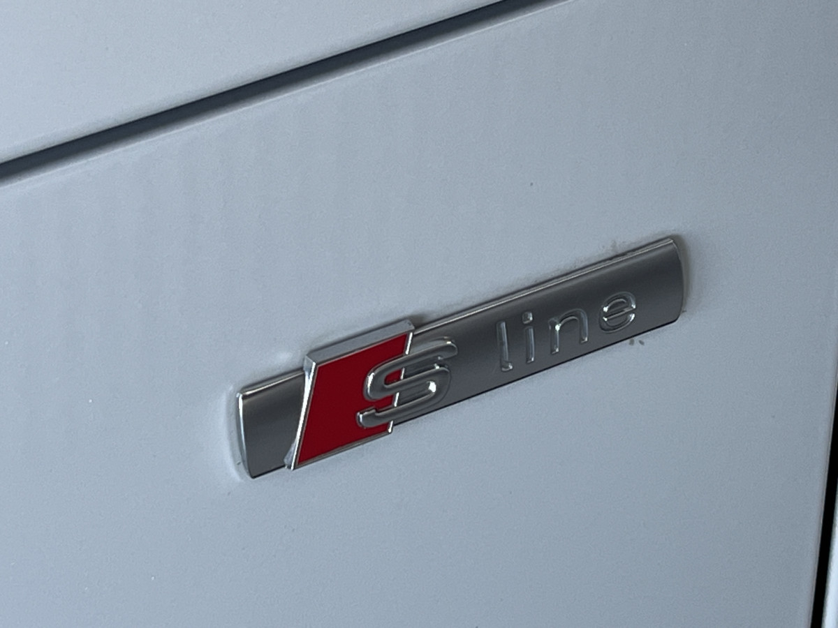 AUDI TT 2,0 TFSI 230 S-LINE  QUATTRO S-TRONIC 6 GPS  KEYLESS DRIVE SELECT REGULATEUR LIMITEUR  HIFI B&O SIEGES RS FEUX FULL LED JANTES 19 RS EXCELLENT ETAT