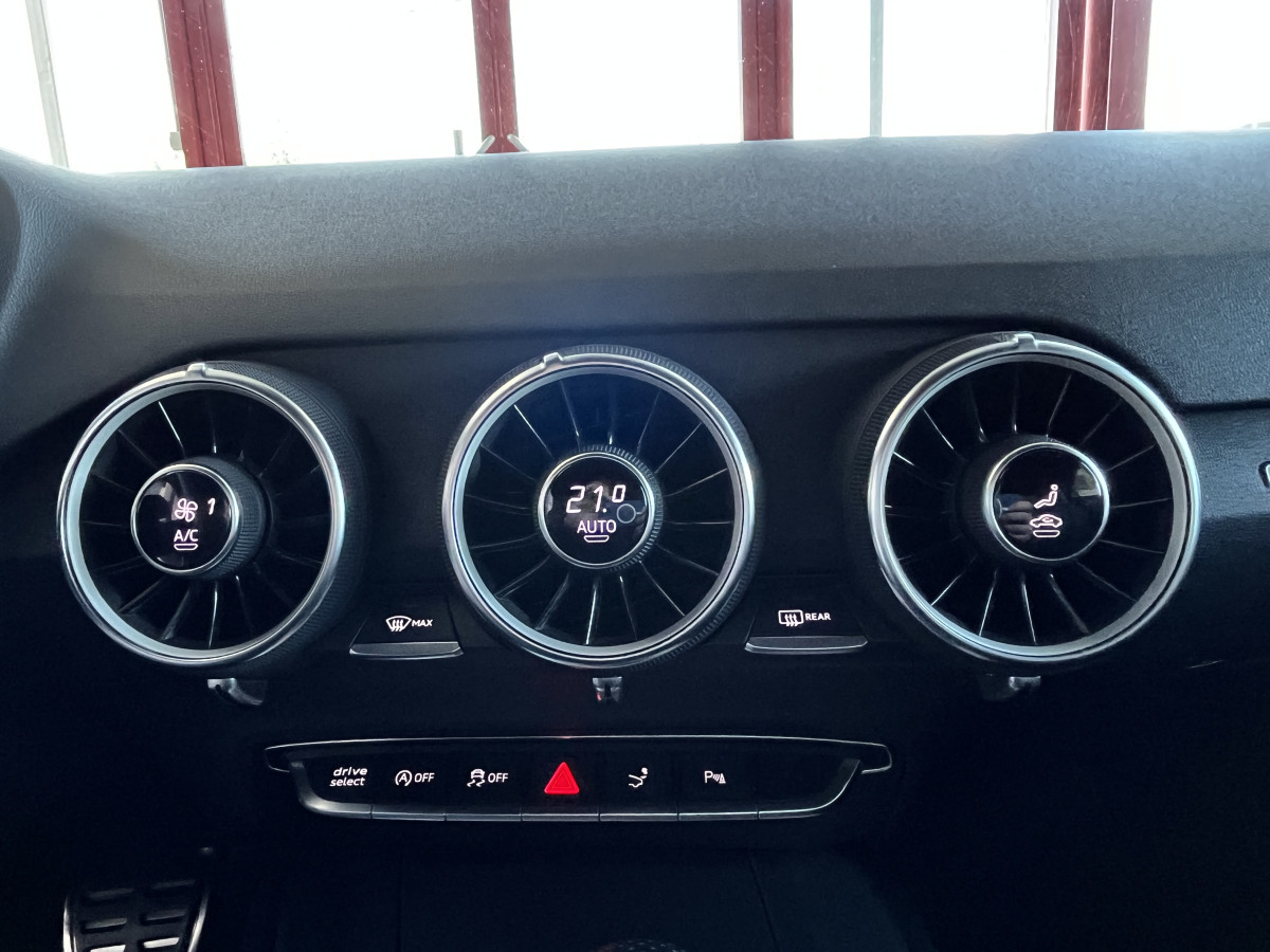 AUDI TT 2,0 TFSI 230 S-LINE  QUATTRO S-TRONIC 6 GPS  KEYLESS DRIVE SELECT REGULATEUR LIMITEUR  HIFI B&O SIEGES RS FEUX FULL LED JANTES 19 RS EXCELLENT ETAT