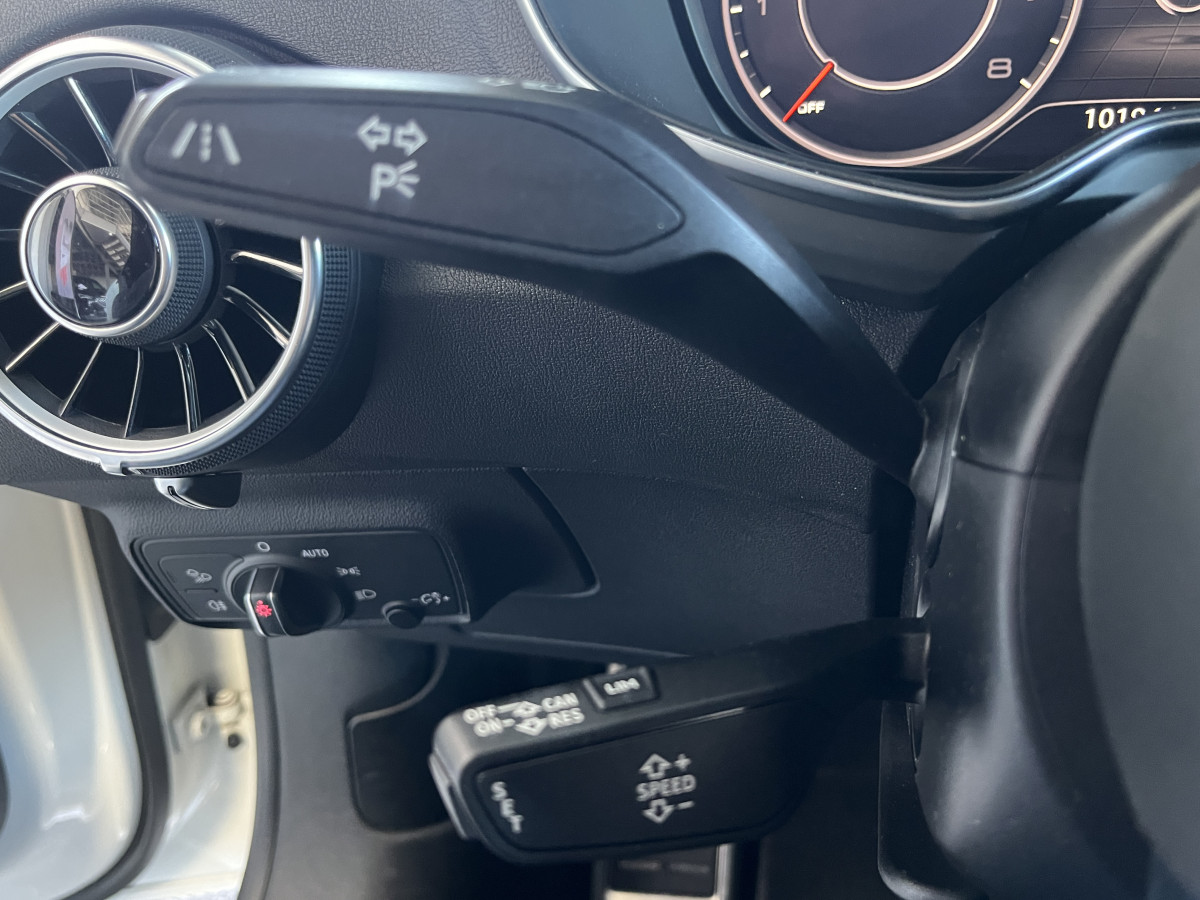 AUDI TT 2,0 TFSI 230 S-LINE  QUATTRO S-TRONIC 6 GPS  KEYLESS DRIVE SELECT REGULATEUR LIMITEUR  HIFI B&O SIEGES RS FEUX FULL LED JANTES 19 RS EXCELLENT ETAT