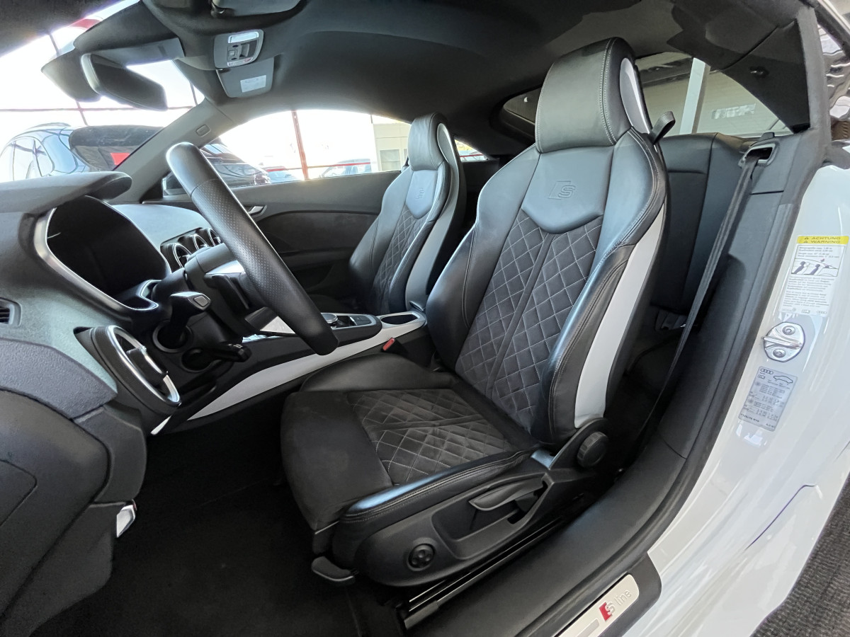 AUDI TT 2,0 TFSI 230 S-LINE  QUATTRO S-TRONIC 6 GPS  KEYLESS DRIVE SELECT REGULATEUR LIMITEUR  HIFI B&O SIEGES RS FEUX FULL LED JANTES 19 RS EXCELLENT ETAT