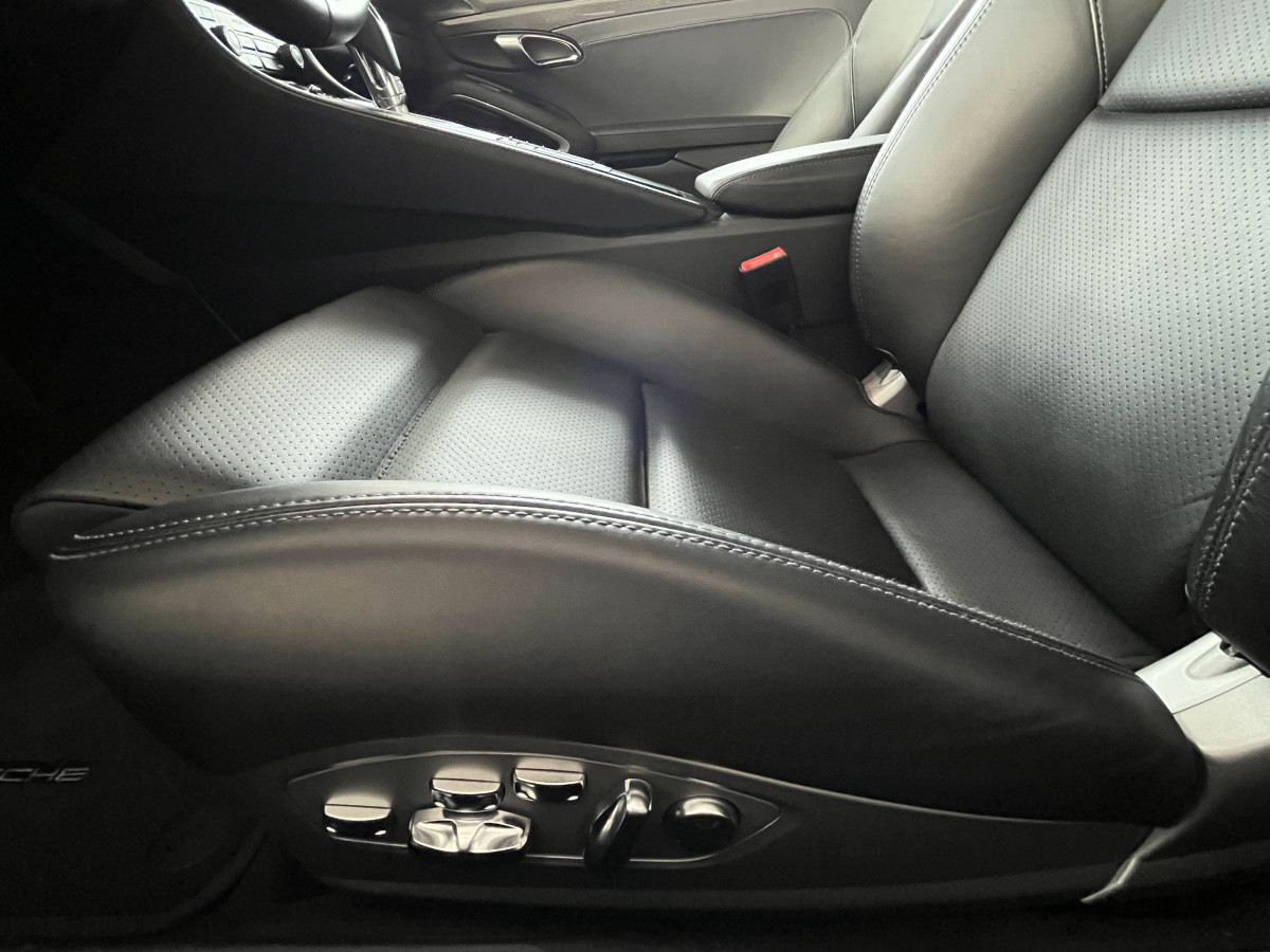 PORSCHE CAYMAN 718 S COUPE 2,5 TURBO 350 PDK GPS CAMERA REGULATEUR PASM PDLS  HIFI BOSE APPLE CARPLAY SIEGES SPORT PACK  SPORT DESIGN PACK CHRONO SPORT PACK CARBON ECHAPPEMENT SPORT JANTES 20