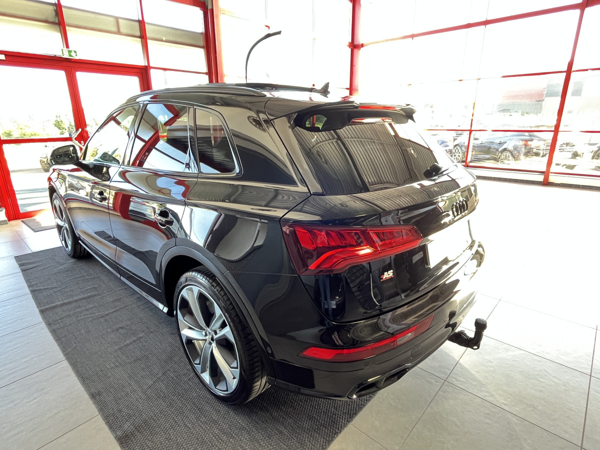 AUDI SQ5 3,0 TDI V6 347 BVA8 QUATTRO TOIT PANORAMIQUE OUVRANT  ATTELAGE ELECTRIQUE GPS  CAMERA 360  KEYLESS APPLE CARPLAY SUSPENSION PNEUMATIQUE REGULATEUR LIMITEUR  PHARES MATRIX  LED PARK PILOT  DRIVE SELECT JANTE 21 EXCELLENT ETAT