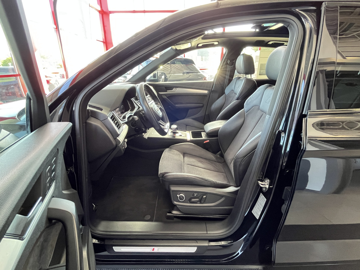AUDI SQ5 3,0 TDI V6 347 BVA8 QUATTRO TOIT PANORAMIQUE OUVRANT  ATTELAGE ELECTRIQUE GPS  CAMERA 360  KEYLESS APPLE CARPLAY SUSPENSION PNEUMATIQUE REGULATEUR LIMITEUR  PHARES MATRIX  LED PARK PILOT  DRIVE SELECT JANTE 21 EXCELLENT ETAT