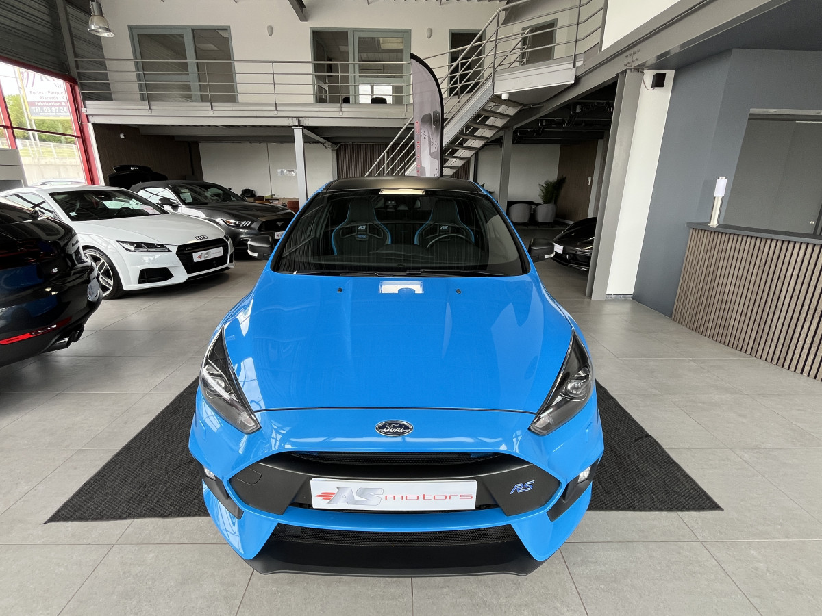 FORD FOCUS RS BLUE AND BLACK EDITION 2,3 350 AWD PACK PERFORMANCE  DIFFERENTIEL A GLISSEMENT GPS  CAMERA  HIFI SONY RECARO REGULATEUR LIMITEUR KEYLESS  FEUX BI-XENON JANTES FORGÉE  EXCELLENT ETAT