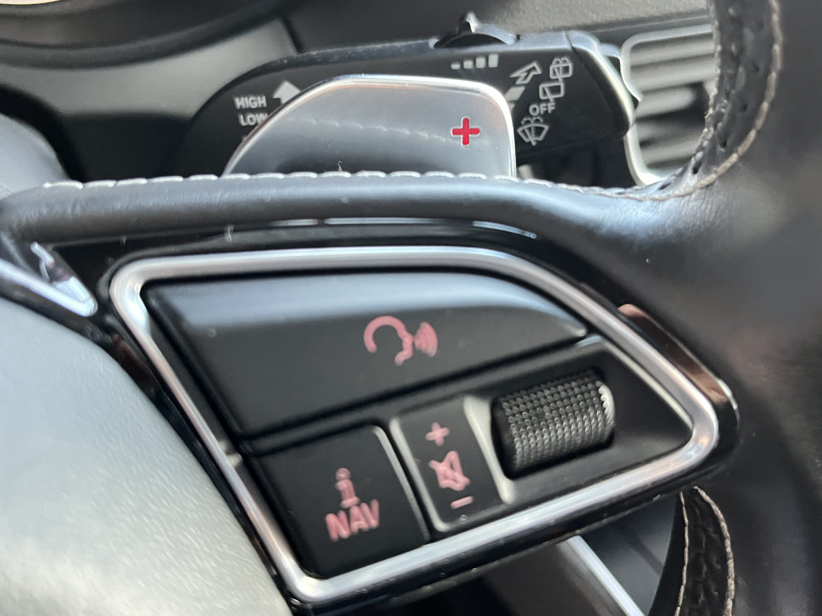 AUDI SQ5 3,0  TDI V6 313 BVA8 QUATTRO TOIT PANORAMIQUE OUVRANT ATTELAGE  GPS CAMERA HIFI B&O KEYLESS  BI-XENON  PARK PILOT PACK CARBON  REGULATEUR  DRIVE SELECT JANTE 21  EXCELLENT ETAT