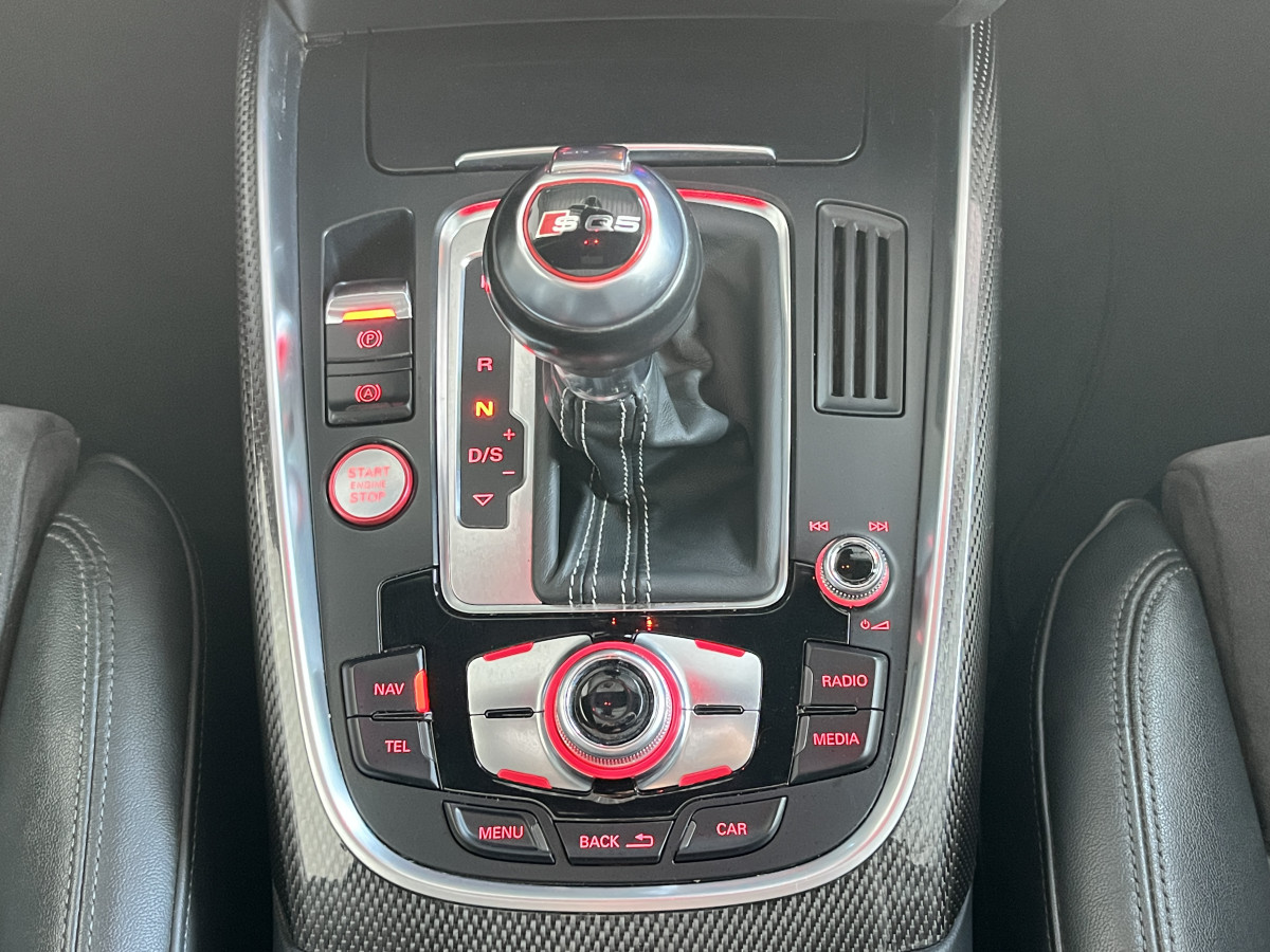 AUDI SQ5 3,0  TDI V6 313 BVA8 QUATTRO TOIT PANORAMIQUE OUVRANT ATTELAGE  GPS CAMERA HIFI B&O KEYLESS  BI-XENON  PARK PILOT PACK CARBON  REGULATEUR  DRIVE SELECT JANTE 21  EXCELLENT ETAT
