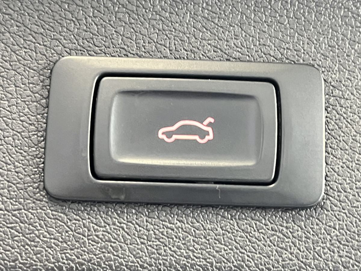 AUDI SQ5 3,0  TDI V6 313 BVA8 QUATTRO TOIT PANORAMIQUE OUVRANT ATTELAGE  GPS CAMERA HIFI B&O KEYLESS  BI-XENON  PARK PILOT PACK CARBON  REGULATEUR  DRIVE SELECT JANTE 21  EXCELLENT ETAT