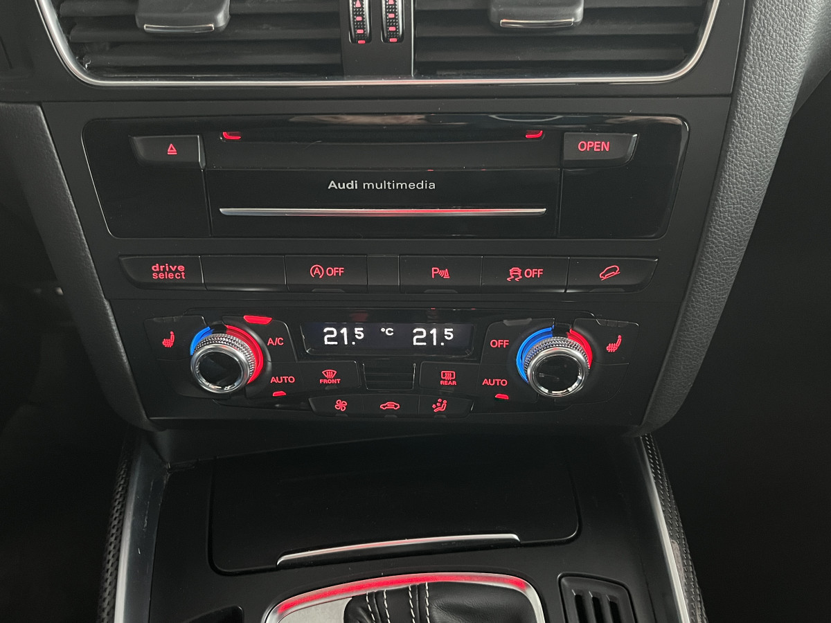 AUDI SQ5 3,0  TDI V6 313 BVA8 QUATTRO TOIT PANORAMIQUE OUVRANT ATTELAGE  GPS CAMERA HIFI B&O KEYLESS  BI-XENON  PARK PILOT PACK CARBON  REGULATEUR  DRIVE SELECT JANTE 21  EXCELLENT ETAT