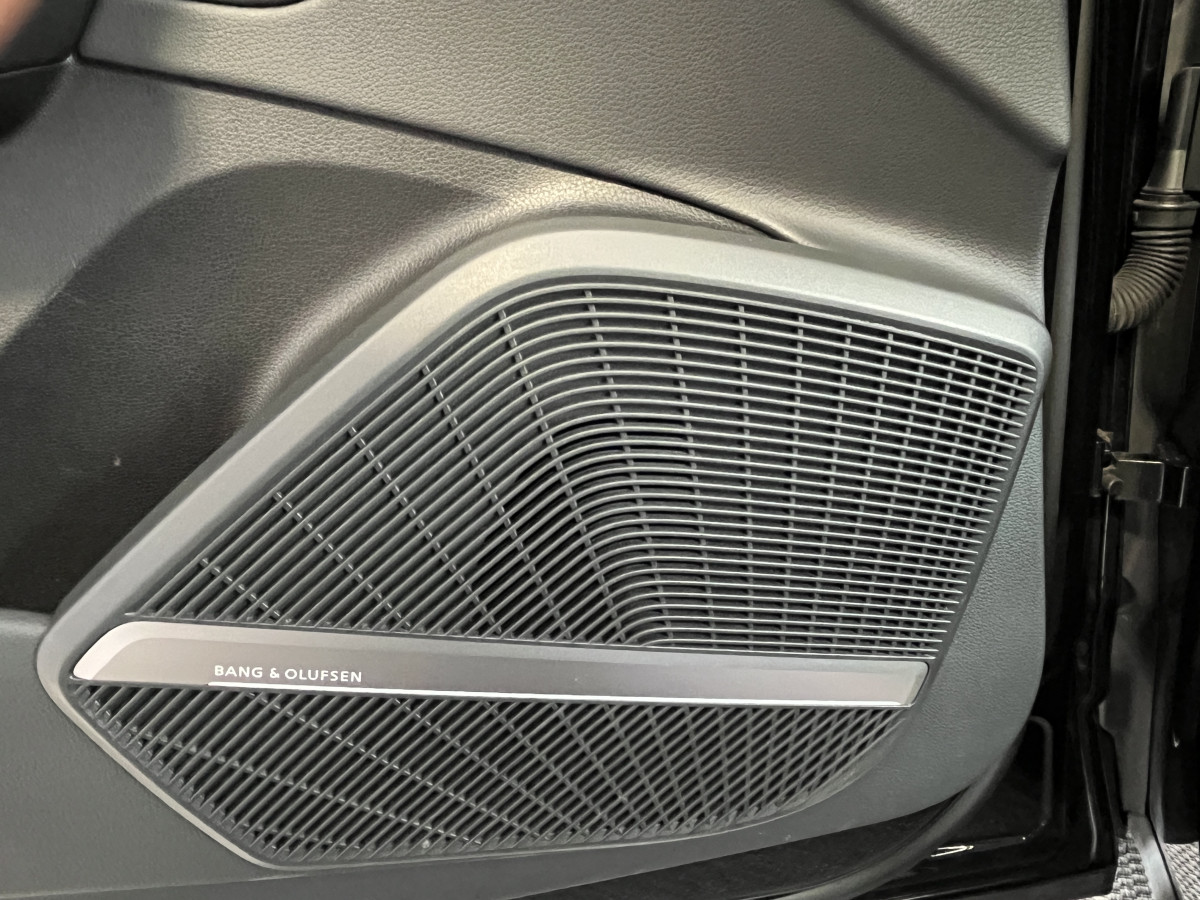 AUDI SQ5 3,0 TDI V6 347 BVA8 QUATTRO TOIT PANORAMIQUE OUVRANT  ATTELAGE ELECTRIQUE GPS  CAMERA 360 ACC DCC HIFI B&O KEYLESS REGULATEUR LIMITEUR  PHARES MATRIX  LED  PARK PILOT FULL CUIR  DRIVE SELECT JANTE 21 AFFICHAGE TETE HAUTE  EXCELLENT ETAT