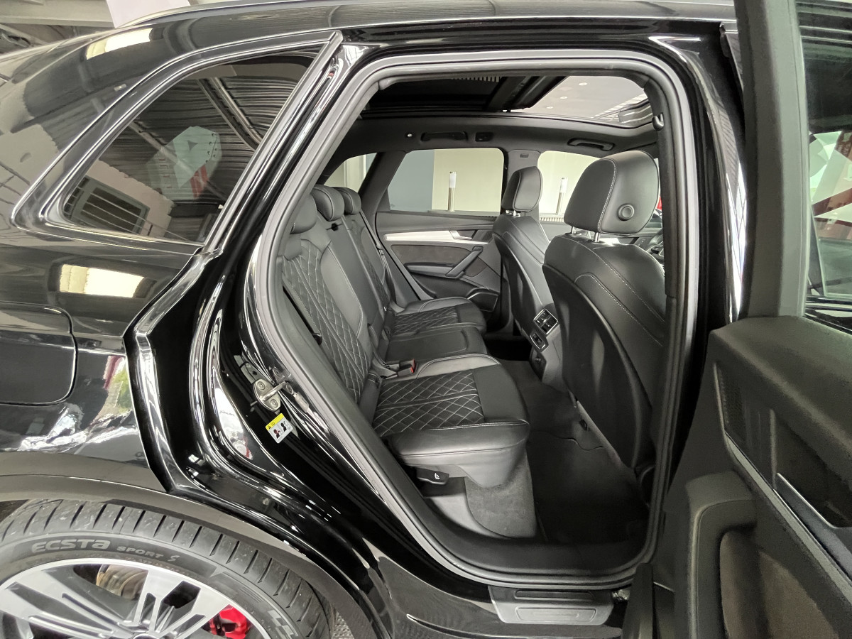 AUDI SQ5 3,0 TDI V6 347 BVA8 QUATTRO TOIT PANORAMIQUE OUVRANT  ATTELAGE ELECTRIQUE GPS  CAMERA 360 ACC DCC HIFI B&O KEYLESS REGULATEUR LIMITEUR  PHARES MATRIX  LED  PARK PILOT FULL CUIR  DRIVE SELECT JANTE 21 AFFICHAGE TETE HAUTE  EXCELLENT ETAT