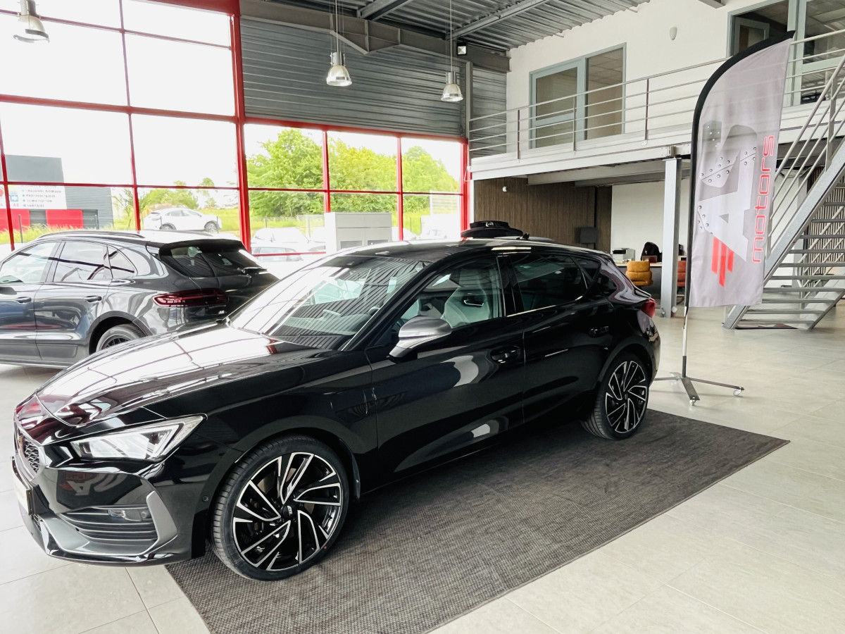 CUPRA LEON 1,4 E-HYBRID 245 DSG6 GPS CAMERA APPLE CARPLAY KEYLESS FULL LED VIRTUAL COCKPIT PARK PILOT DRIVE PROFILE REGULATEUR LIMITEUR EXCELLENT ETAT