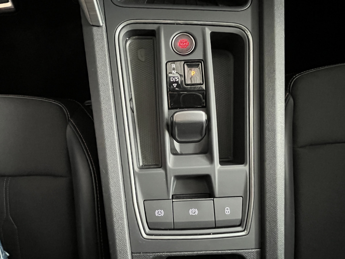 CUPRA LEON 1,4 E-HYBRID 245 DSG6 GPS CAMERA APPLE CARPLAY KEYLESS FULL LED VIRTUAL COCKPIT PARK PILOT DRIVE PROFILE REGULATEUR LIMITEUR EXCELLENT ETAT