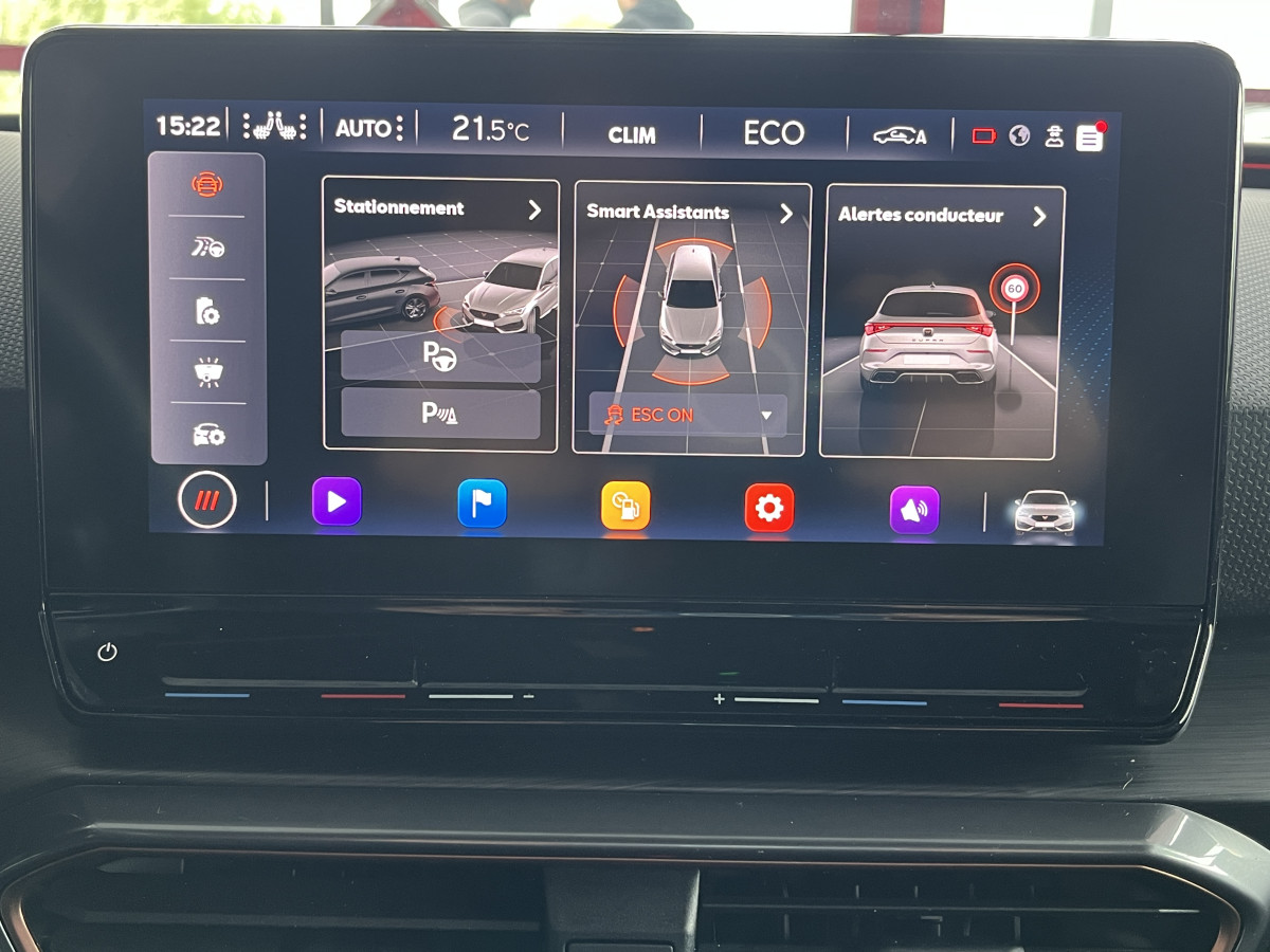 CUPRA LEON 1,4 E-HYBRID 245 DSG6 GPS CAMERA APPLE CARPLAY KEYLESS FULL LED VIRTUAL COCKPIT PARK PILOT DRIVE PROFILE REGULATEUR LIMITEUR EXCELLENT ETAT