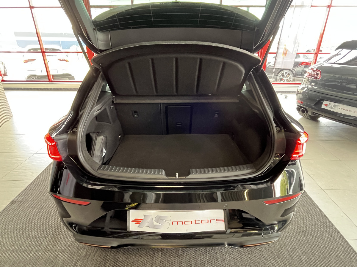 CUPRA LEON 1,4 E-HYBRID 245 DSG6 GPS CAMERA APPLE CARPLAY KEYLESS FULL LED VIRTUAL COCKPIT PARK PILOT DRIVE PROFILE REGULATEUR LIMITEUR EXCELLENT ETAT