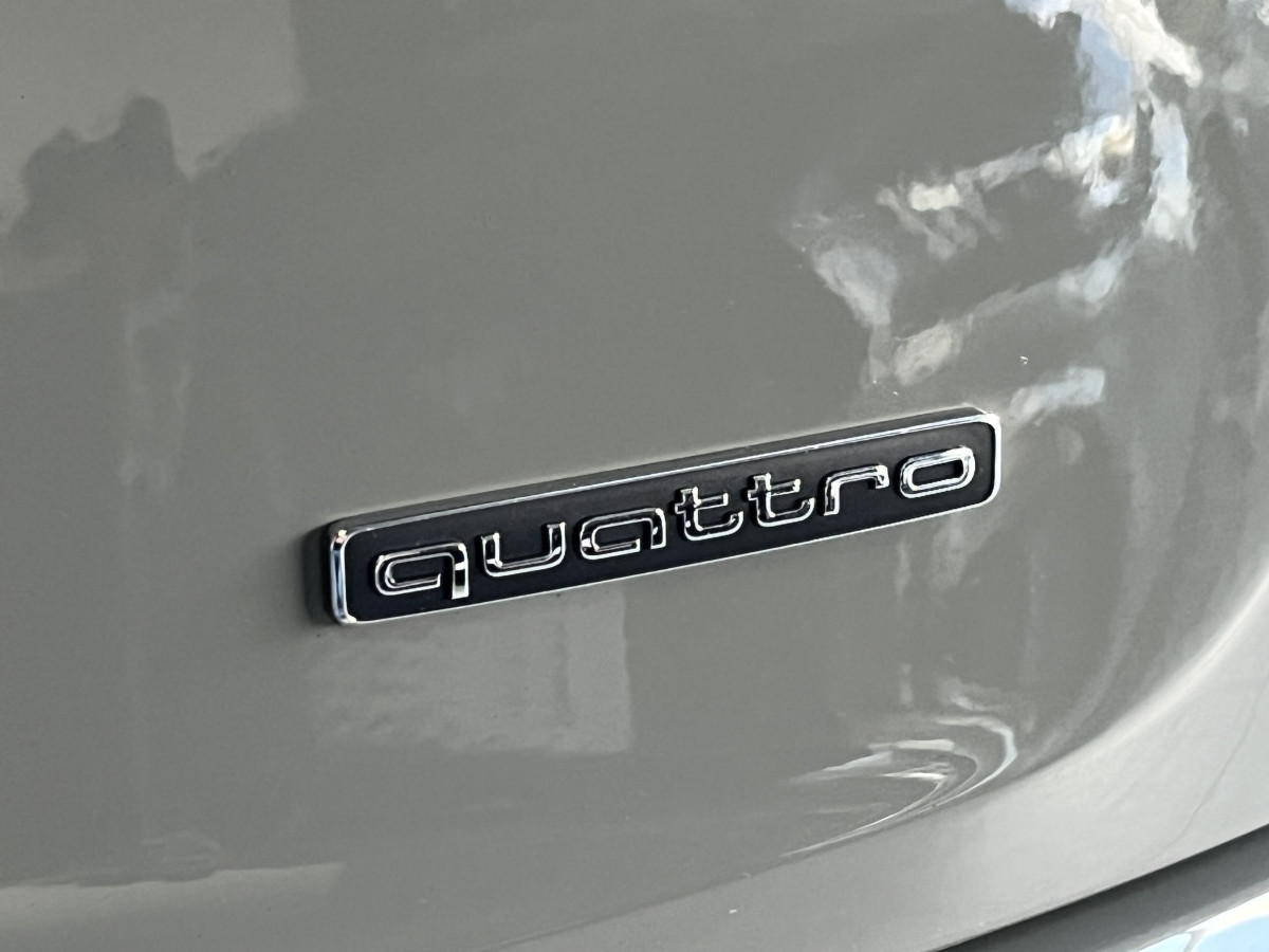 AUDI Q5 50 TDI 3,0 V6 286 BVA QUATTRO  TOIT PANORAMIQUE HIFI B&O VIRTUAL COCKPIT  KEYLESS CARPLAY GPS CAMERA MATRIX LED  REGULATEUR LIMITEUR PARK PILOT AFFICHAGE TETE HAUTE JANTES 20 EXCELLENT ETAT