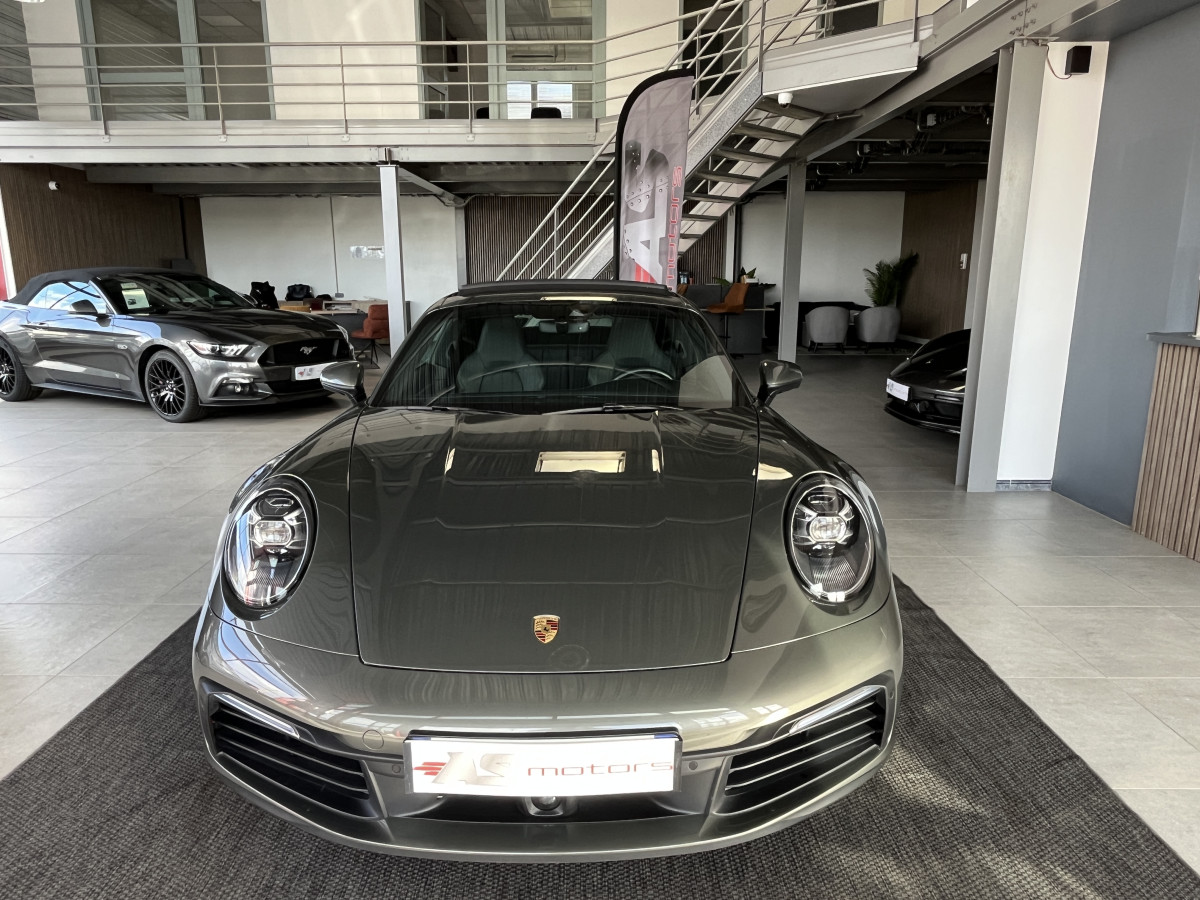 PORSCHE 911 ( 992 ) COUPE  CARRERA 4 S 3,0 450 BI-TURBO PDK TOIT OUVRANT GPS CAMERA 360 APPLE CARPLAY  PHARES MATRIX REGULATEUR ADAPTATIF HIFI BOSE ECHAPPEMENT SPORT JANTES RS SPYDER