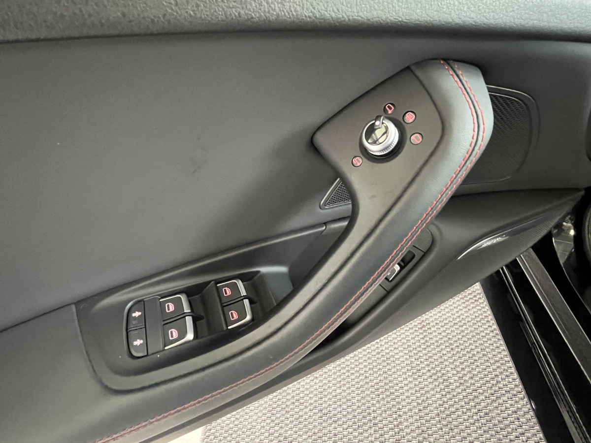 AUDI RS6 AVANT 4,0 V8 TFSI 560 QUATTRO GPS CAMERA KEYLESS HIFI BOSE MATRIX LED  DRIVE SELECT CARBON REGULATEUR SIEGES RECARO RS JANTES 20 EXCELLENT ETAT