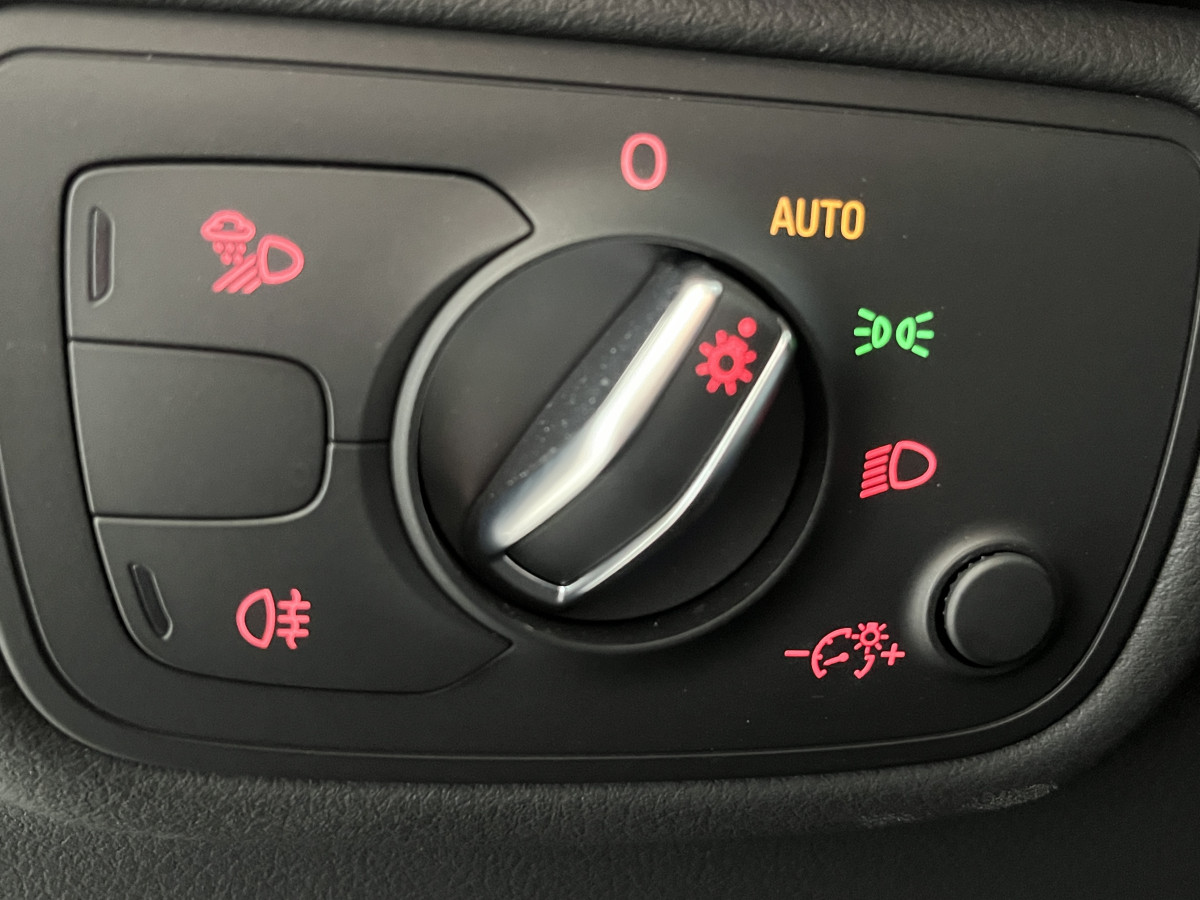 AUDI RS6 AVANT 4,0 V8 TFSI 560 QUATTRO GPS CAMERA KEYLESS HIFI BOSE MATRIX LED  DRIVE SELECT CARBON REGULATEUR SIEGES RECARO RS JANTES 20 EXCELLENT ETAT