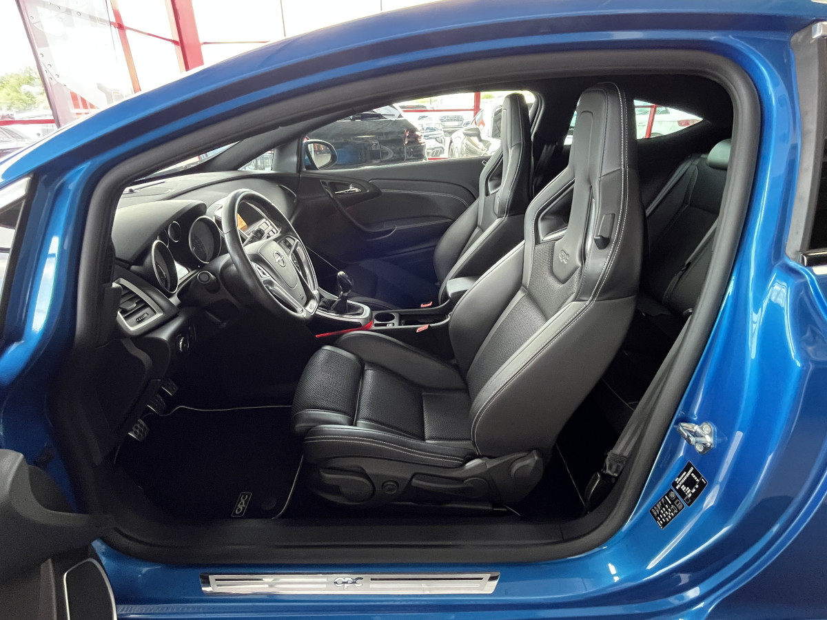 OPEL ASTRA GTC OPC 2,0 TURBO 280 PACK PERFORMANCE HIFI INFINITY GPS SIEGES RECARO PERF JANTES 20 BI-XENON PACK APPARENCE FREIN BREMBO PARK PILOT  EXCELLENT ETAT