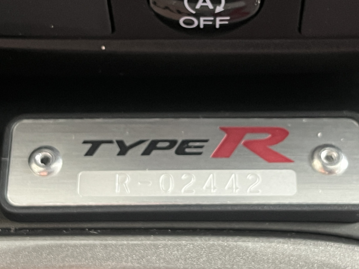 HONDA CIVIC 2,0 I-VTEC 310 TYPE R GT NUMEROTÉ R-02442 GPS CAMERA REGULATEUR KEYLESS FULL LED RECARO PARK PILOT  EXCELLENT ETAT