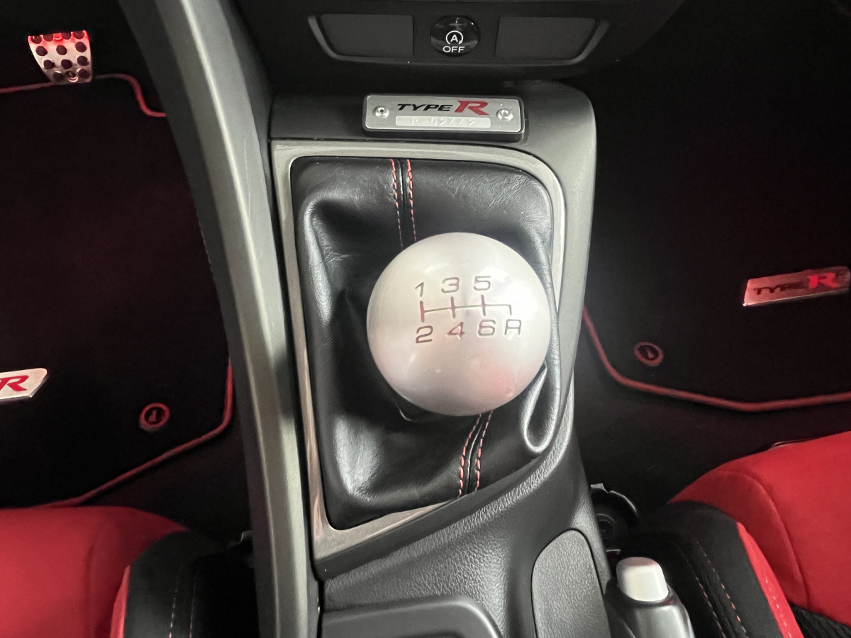 HONDA CIVIC 2,0 I-VTEC 310 TYPE R GT NUMEROTÉ R-02442 GPS CAMERA REGULATEUR KEYLESS FULL LED RECARO PARK PILOT  EXCELLENT ETAT