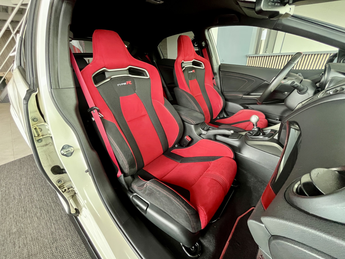 HONDA CIVIC 2,0 I-VTEC 310 TYPE R GT NUMEROTÉ R-02442 GPS CAMERA REGULATEUR KEYLESS FULL LED RECARO PARK PILOT  EXCELLENT ETAT