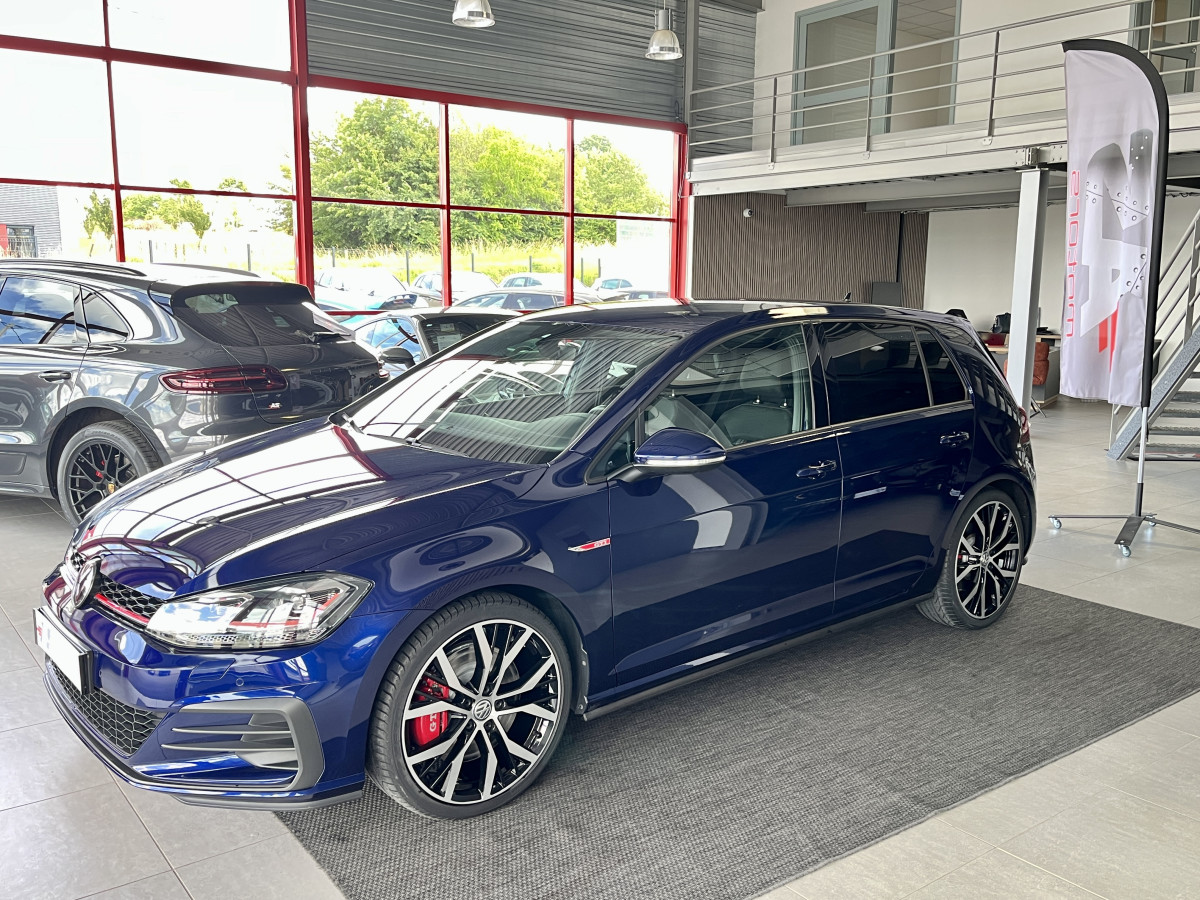 VOLKSWAGEN GOLF 7 2,0 TSI 245 PERFORMANCE  GPS REGULATEUR ADAPTATIF LIMITEUR PARK PILOT  FULL LED AUTO HOLD  JANTES SANTIAGO DIGITAL COCKPIT EXCELLENT ETAT