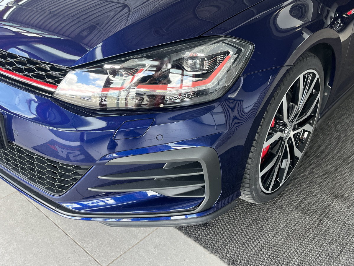 VOLKSWAGEN GOLF 7 2,0 TSI 245 PERFORMANCE  GPS REGULATEUR ADAPTATIF LIMITEUR PARK PILOT  FULL LED AUTO HOLD  JANTES SANTIAGO DIGITAL COCKPIT EXCELLENT ETAT