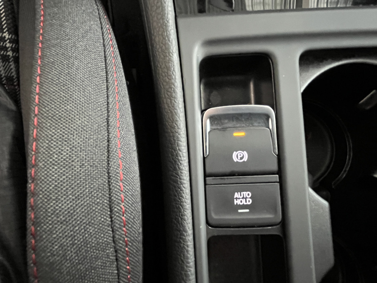 VOLKSWAGEN GOLF 7 2,0 TSI 245 PERFORMANCE  GPS REGULATEUR ADAPTATIF LIMITEUR PARK PILOT  FULL LED AUTO HOLD  JANTES SANTIAGO DIGITAL COCKPIT EXCELLENT ETAT