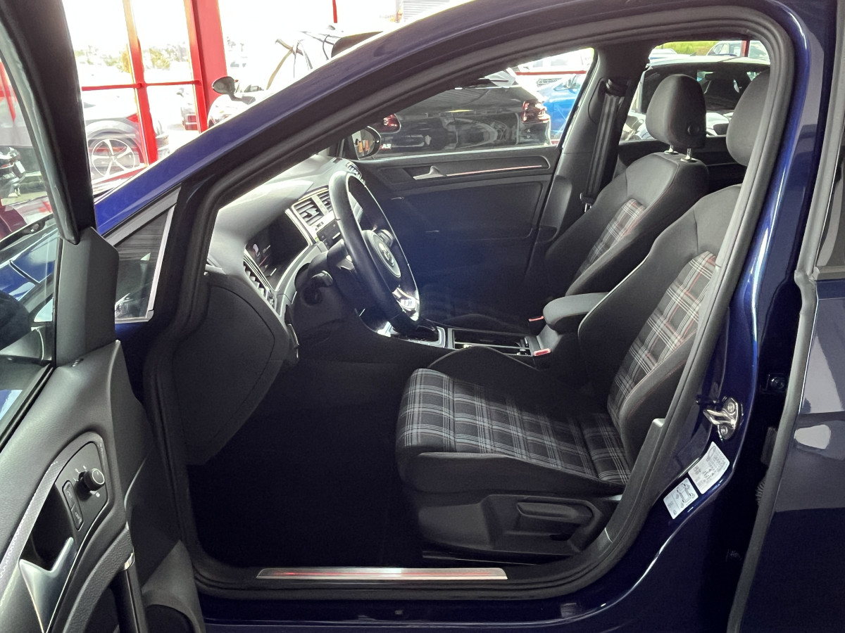 VOLKSWAGEN GOLF 7 2,0 TSI 245 PERFORMANCE  GPS REGULATEUR ADAPTATIF LIMITEUR PARK PILOT  FULL LED AUTO HOLD  JANTES SANTIAGO DIGITAL COCKPIT EXCELLENT ETAT