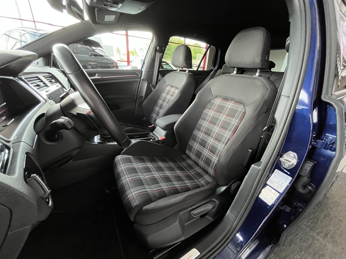VOLKSWAGEN GOLF 7 2,0 TSI 245 PERFORMANCE  GPS REGULATEUR ADAPTATIF LIMITEUR PARK PILOT  FULL LED AUTO HOLD  JANTES SANTIAGO DIGITAL COCKPIT EXCELLENT ETAT