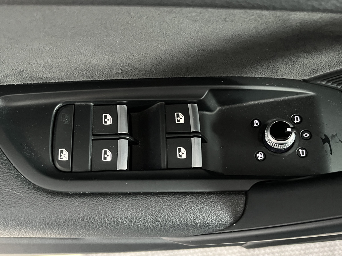 AUDI Q5 50 TDI 3,0 V6 286 BVA QUATTRO  TOIT PANORAMIQUE HIFI B&O VIRTUAL COCKPIT  KEYLESS CARPLAY GPS CAMERA MATRIX LED  SUSPENSION PNEUMATIQUE REGULATEUR LIMITEUR PARK PILOT  JANTES AUDI SPORT 21 EXCELLENT ETAT