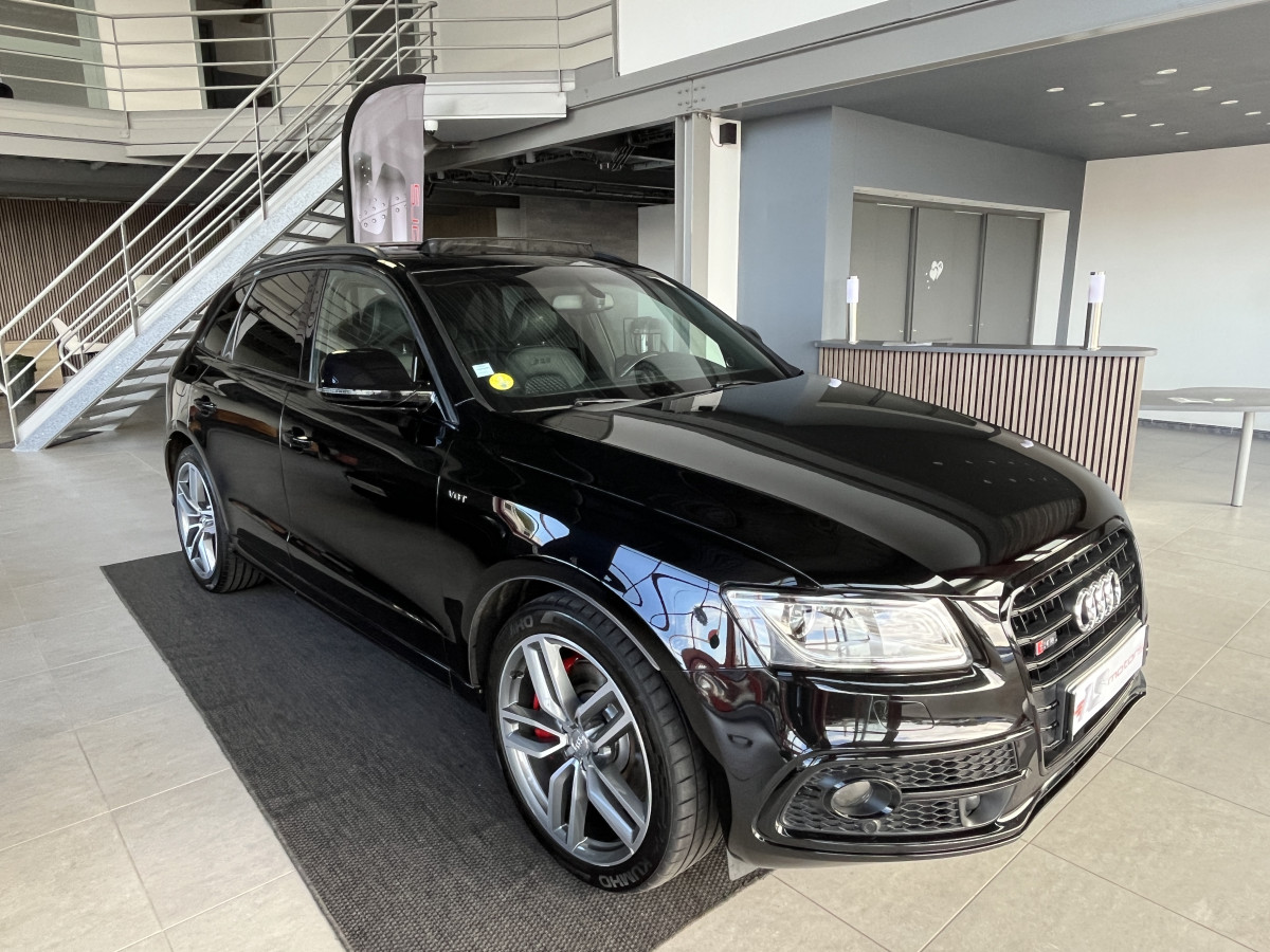 AUDI SQ5 3,0 V6 TDI 340 PLUS  BVA8 QUATTRO  ATTELAGE TOIT PANORAMIQUE OUVRANT  GPS CAMERA HIFI B&O REGULATEUR ADAPTATIF  KEYLESS BI-XENON  PARK PILOT DRIVE SELECT SIEGES MATELASSÉ JANTES 21 EXCELLENT ETAT