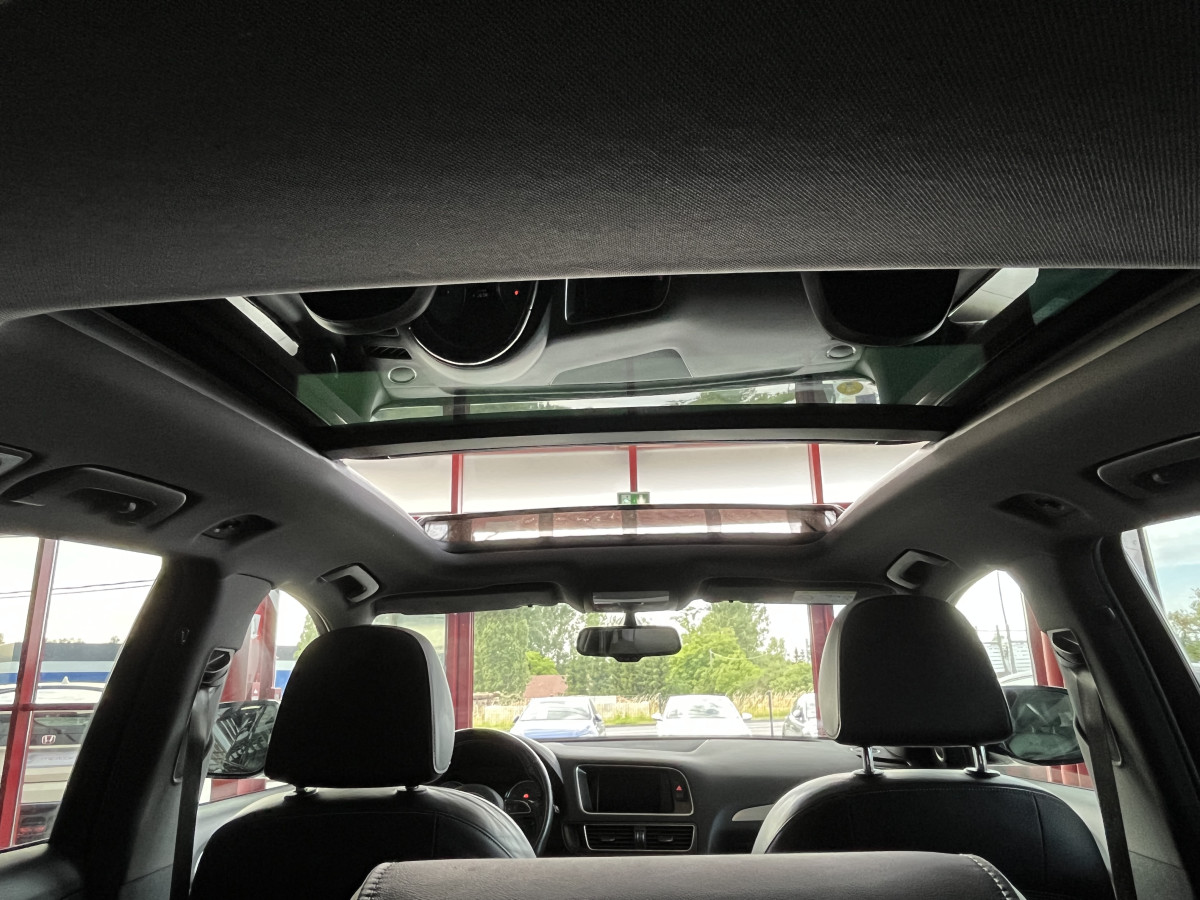 AUDI SQ5 3,0 V6 TDI 340 PLUS  BVA8 QUATTRO  ATTELAGE TOIT PANORAMIQUE OUVRANT  GPS CAMERA HIFI B&O REGULATEUR ADAPTATIF  KEYLESS BI-XENON  PARK PILOT DRIVE SELECT SIEGES MATELASSÉ JANTES 21 EXCELLENT ETAT