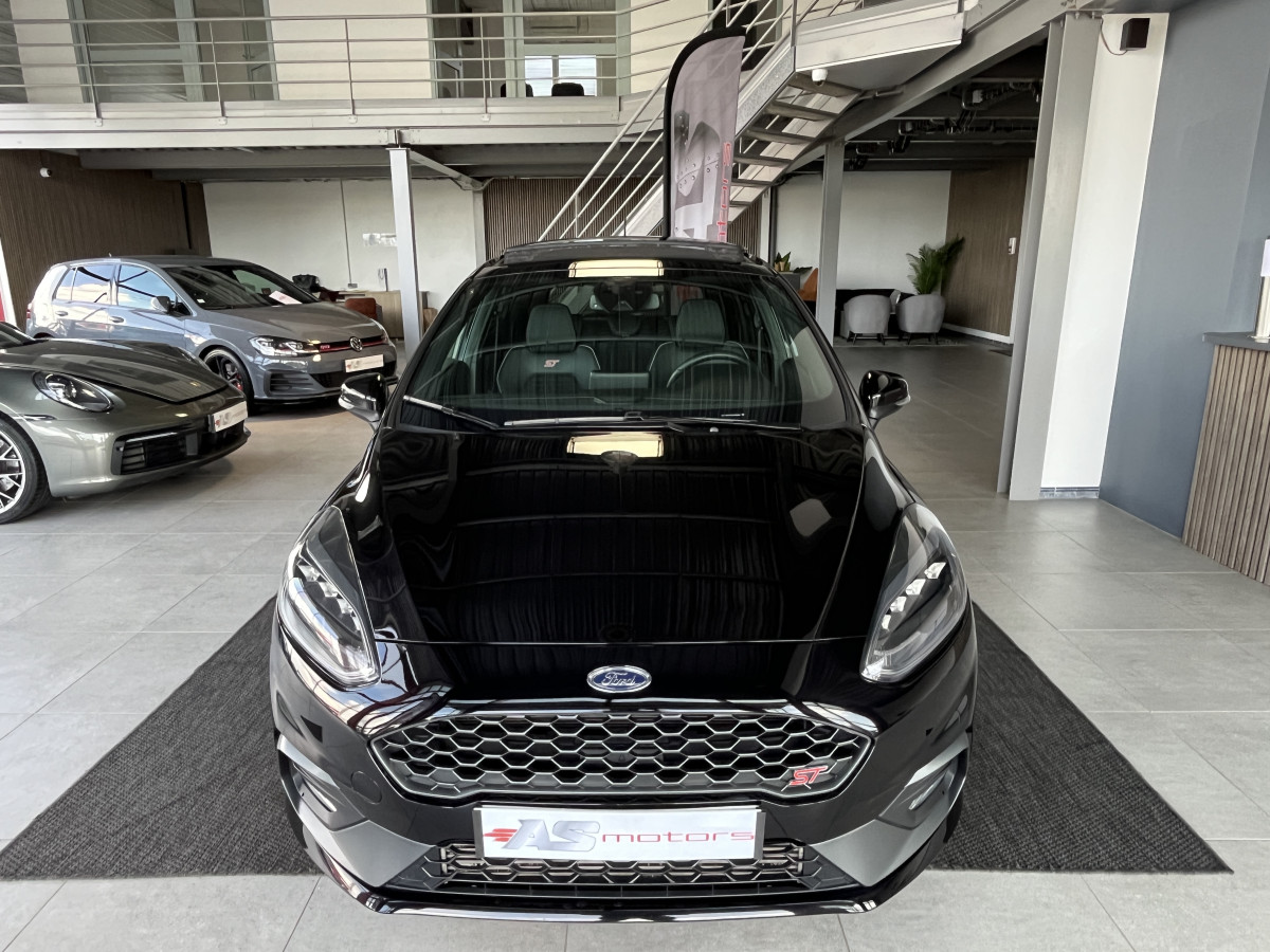 FORD FIESTA 1,5 200  TOIT PANORAMIQUE GPS CAMERA FULL LED REGULATEUR LIMITEUR  CARPLAY PACK HIVER HIFI B&O KEYLESS JANTES 18 EXCELLENT ETAT
