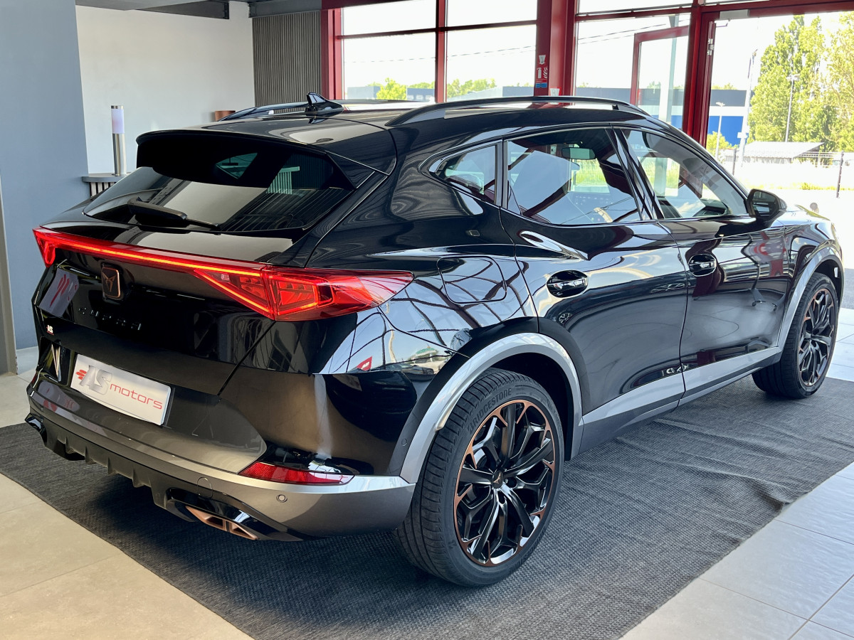 CUPRA FORMENTOR 1,4 E-HYBRID 245 VZ DSG6  GPS CAMERA KEYLESS FULL LED VIRTUAL COCKPIT PARK PILOT DRIVE PROFILE REGULATEUR LIMITEUR JANTES 19 PACK HIVER EXCELLENT ETAT