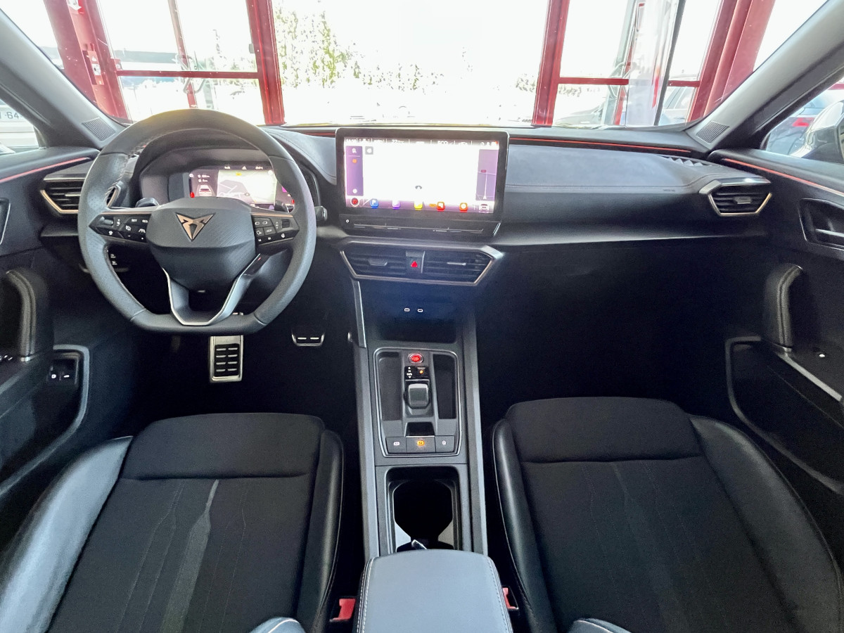 CUPRA FORMENTOR 1,4 E-HYBRID 245 VZ DSG6  GPS CAMERA KEYLESS FULL LED VIRTUAL COCKPIT PARK PILOT DRIVE PROFILE REGULATEUR LIMITEUR JANTES 19 PACK HIVER EXCELLENT ETAT